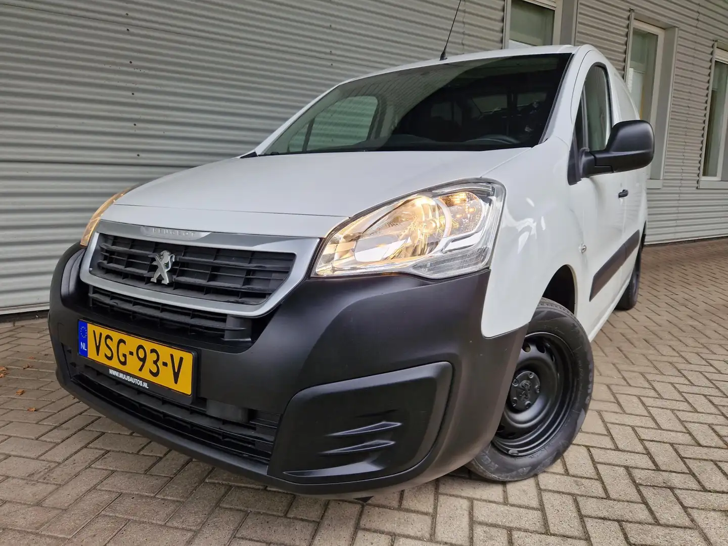 Peugeot Partner 120 1.6 BlueHDi 75 L1 Pro Blanc - 2