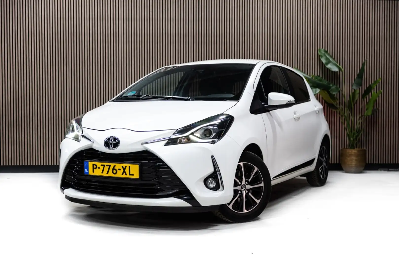 Toyota Yaris 1.5 VVT-i Dynamic Blanc - 1
