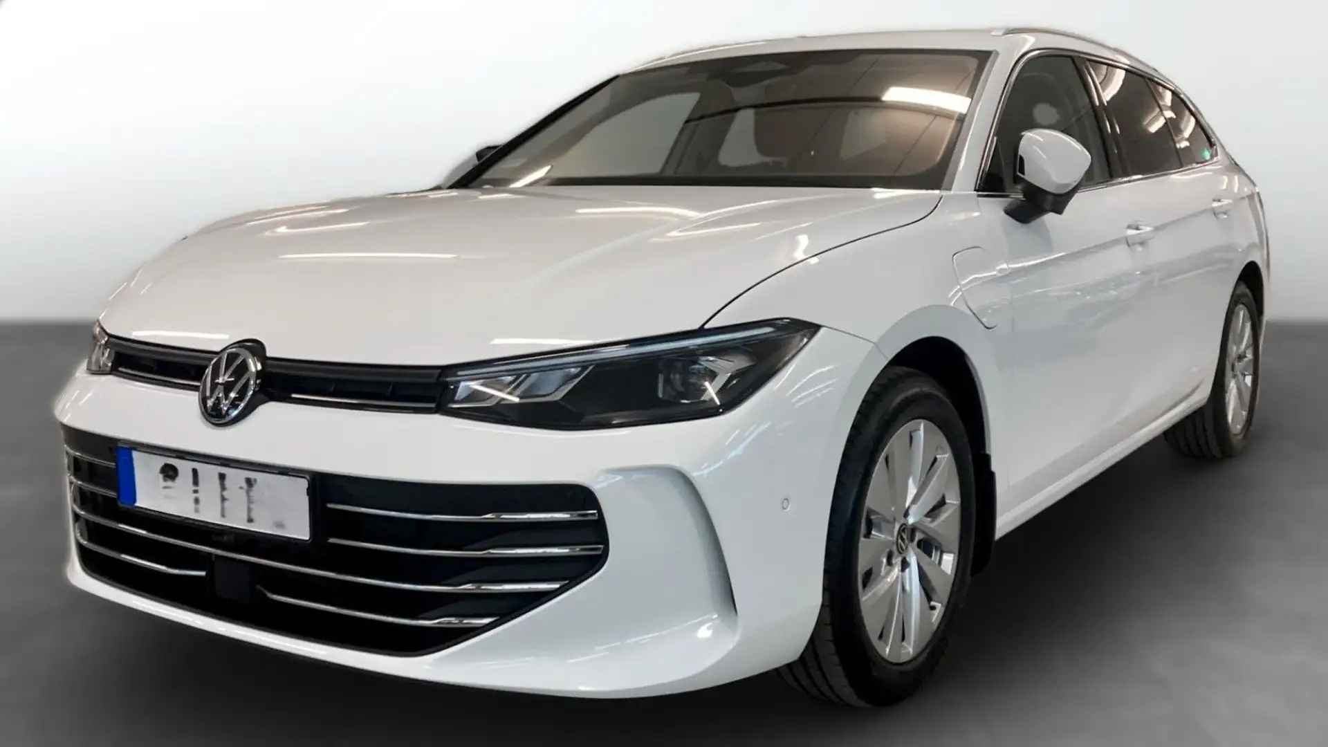 Volkswagen Passat Variant 1.5 TSI eHybrid 150 kW Business Weiß - 1