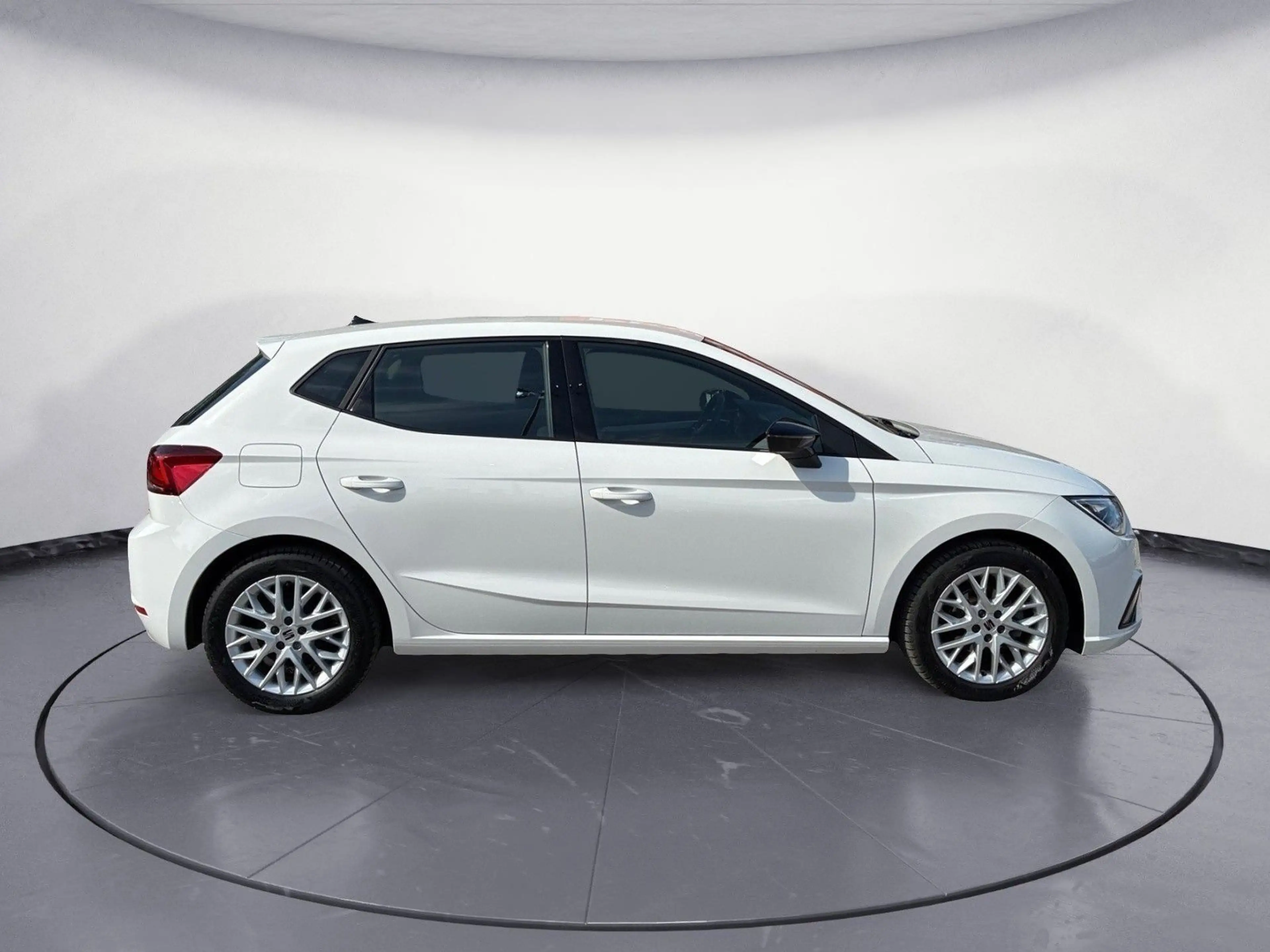 SEAT Ibiza 1,0 TSI FR VIRTUAL-COCKPIT*TEMPOMAT*KLIMA* — photo 5