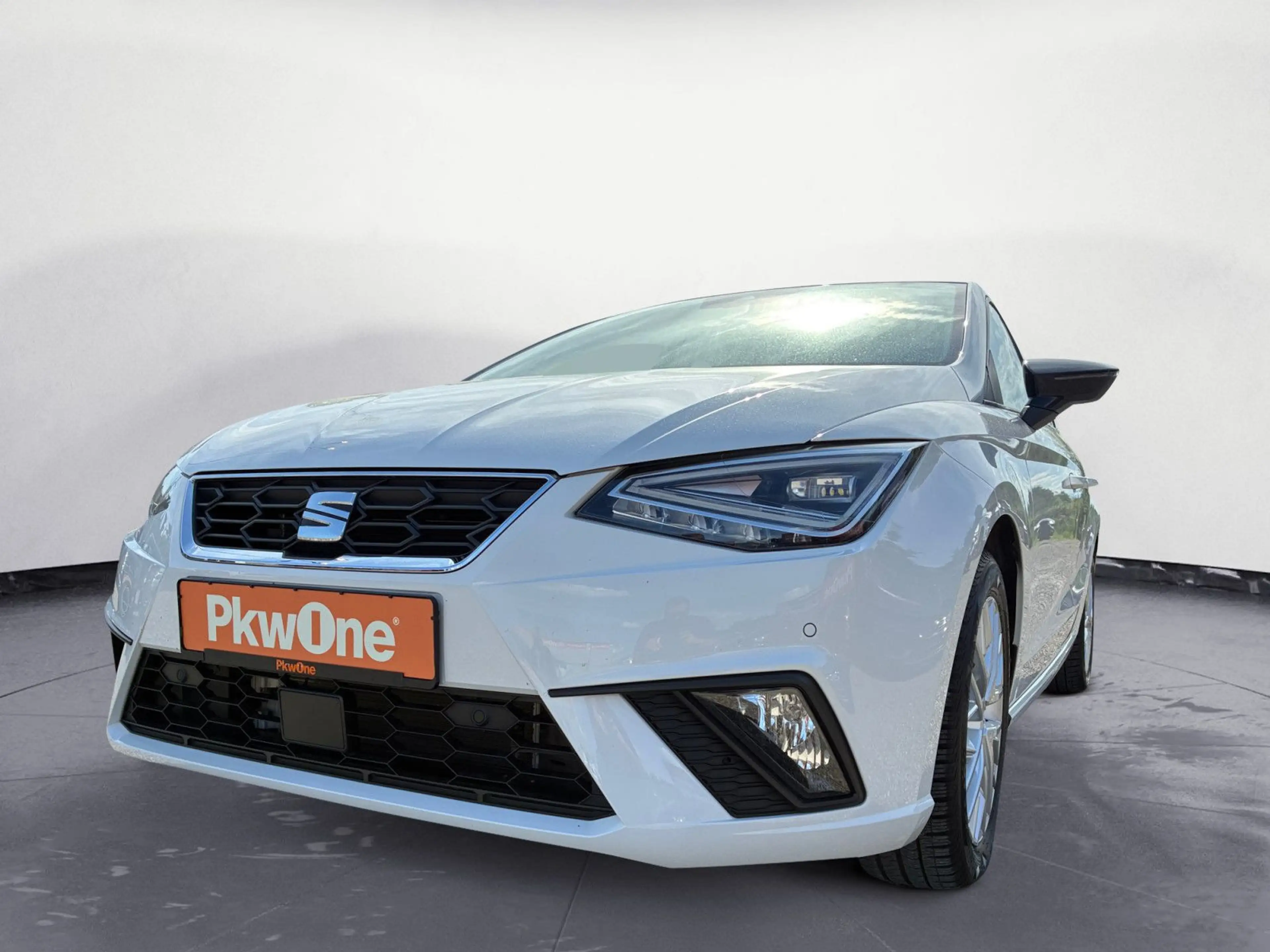 SEAT Ibiza 1,0 TSI FR VIRTUAL-COCKPIT*TEMPOMAT*KLIMA* — photo 12