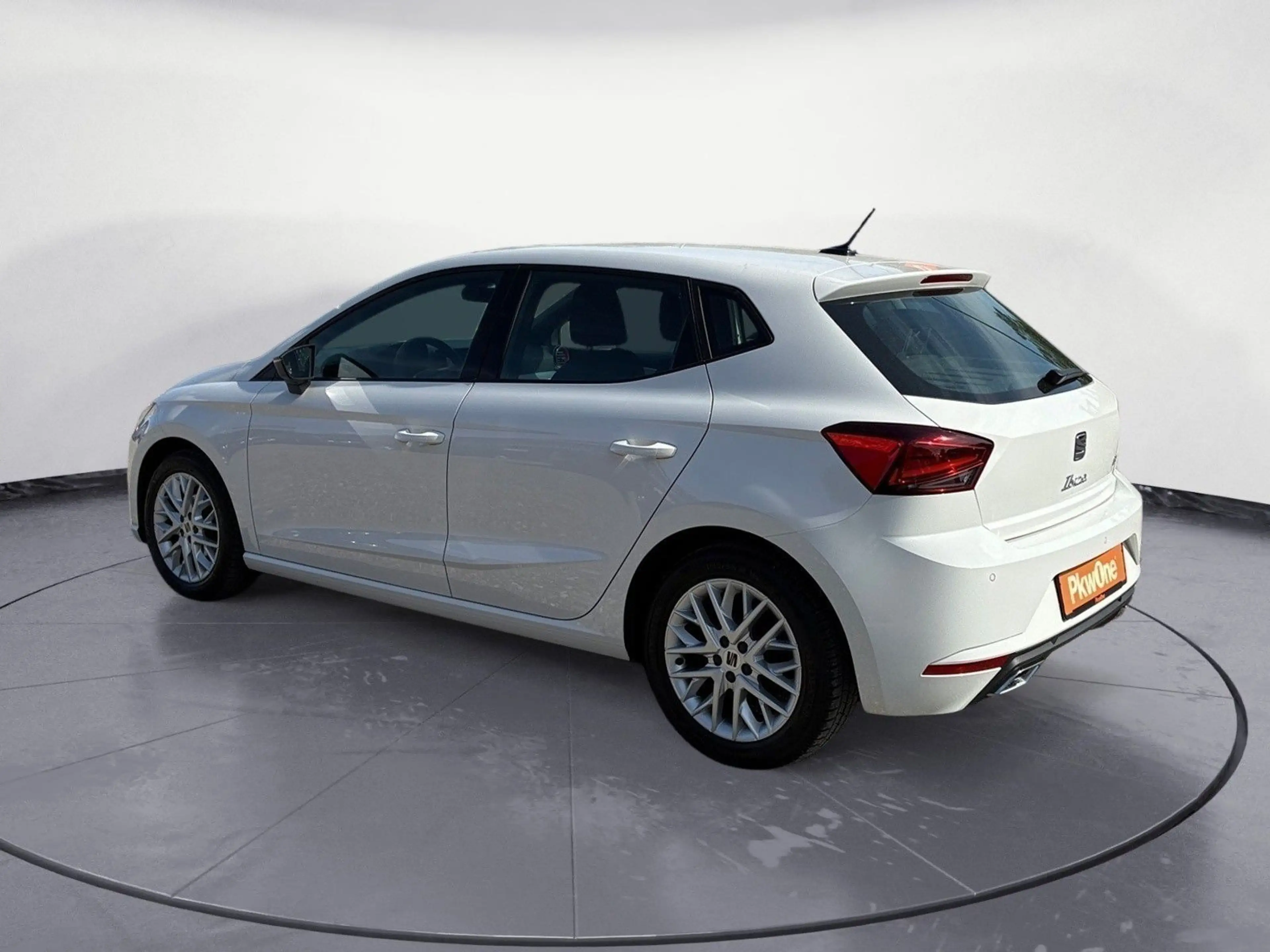 SEAT Ibiza 1,0 TSI FR VIRTUAL-COCKPIT*TEMPOMAT*KLIMA* — photo 3