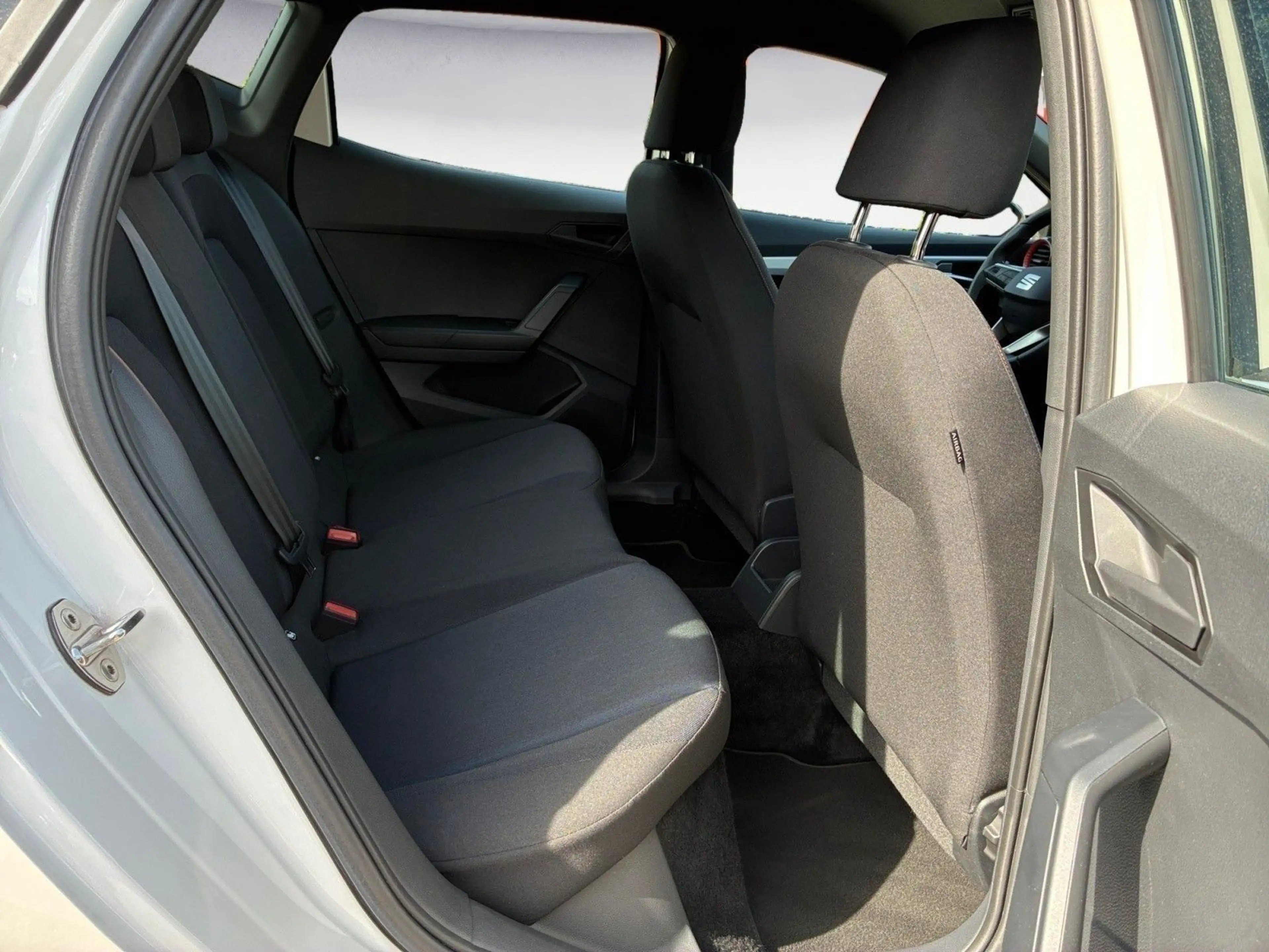 SEAT Ibiza 1,0 TSI FR VIRTUAL-COCKPIT*TEMPOMAT*KLIMA* — photo 14