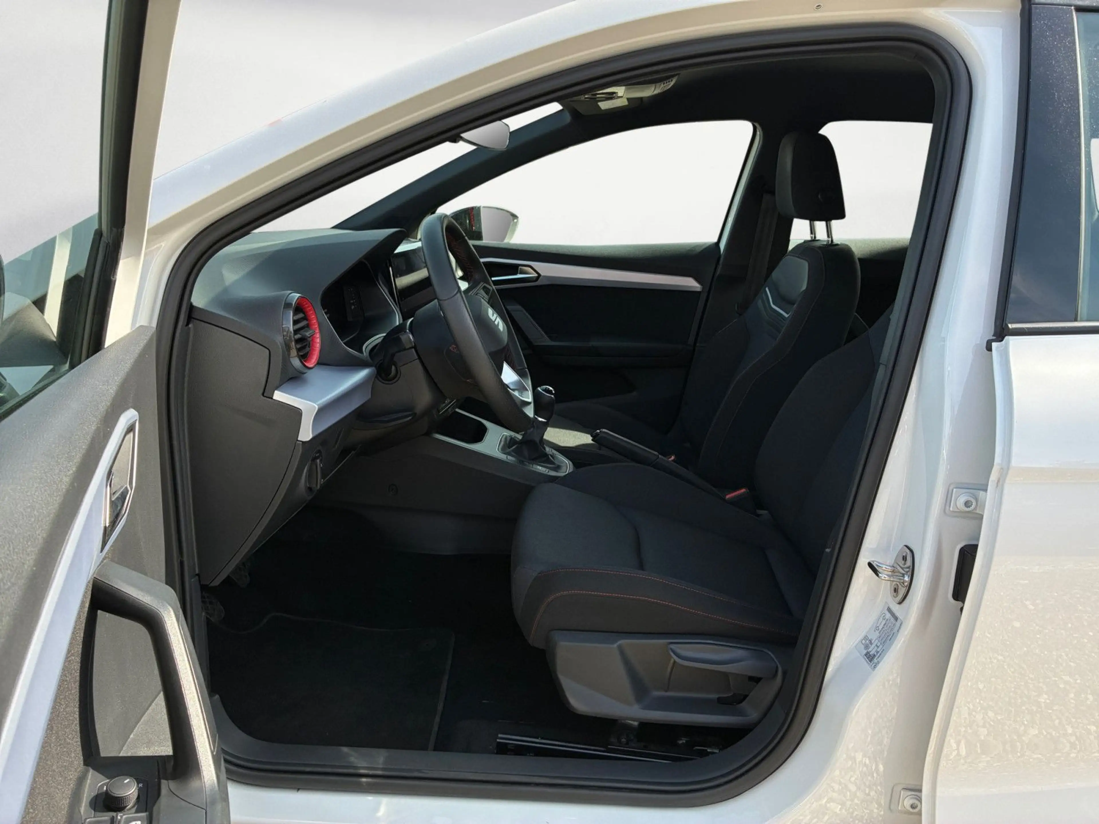 SEAT Ibiza 1,0 TSI FR VIRTUAL-COCKPIT*TEMPOMAT*KLIMA* — photo 7