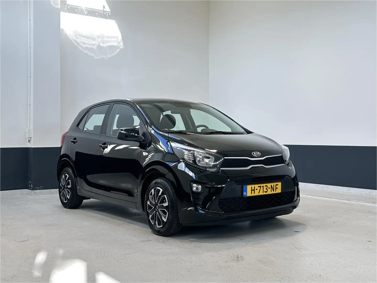Kia Picanto 1.0 MPi ComfortPlusLine | Apple Carplay/ Andorid A Zwart - 1