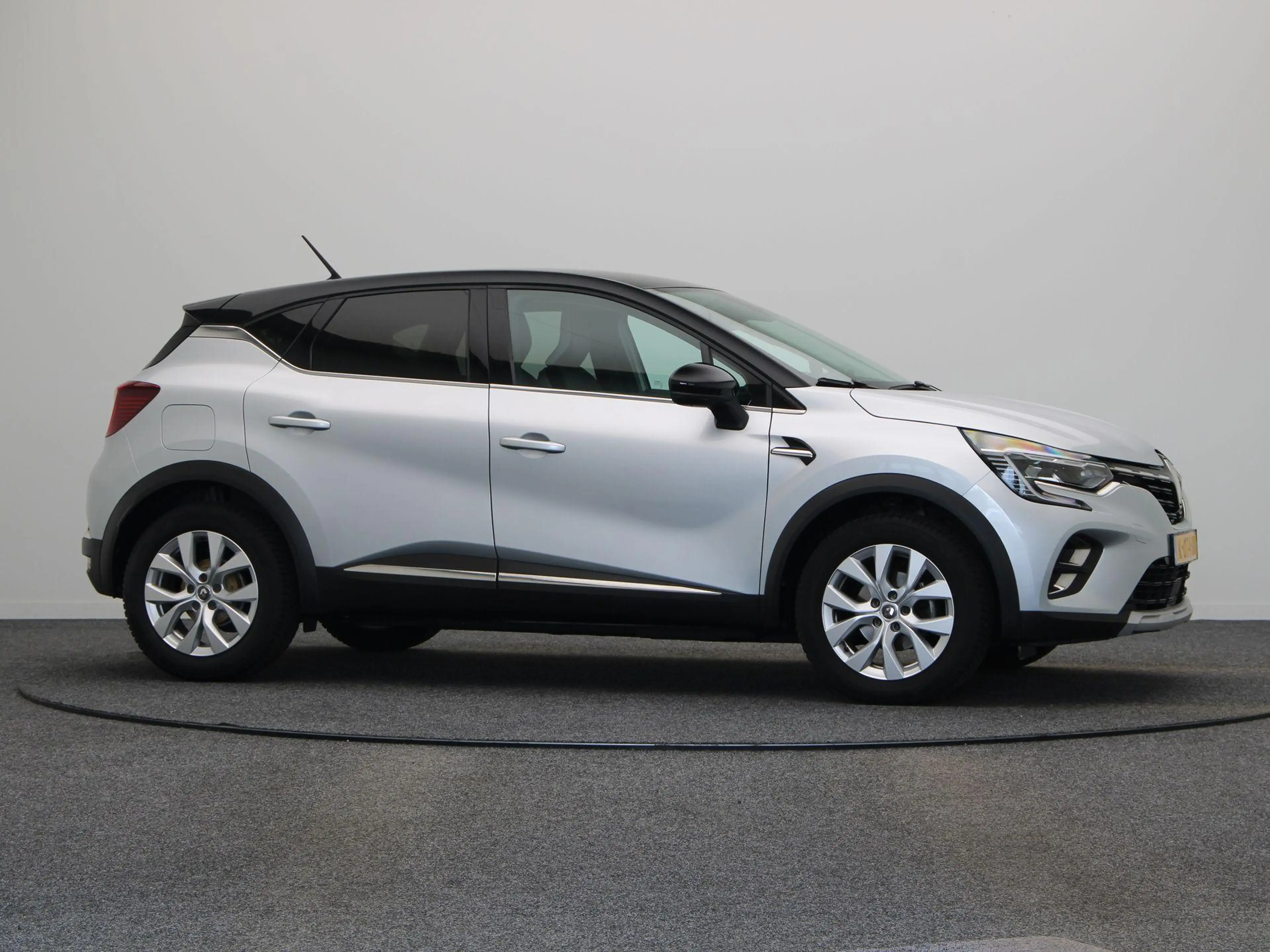 Renault Captur 1.0 TCe 100 Intens | Cruise Control | Climate Cont — photo 13