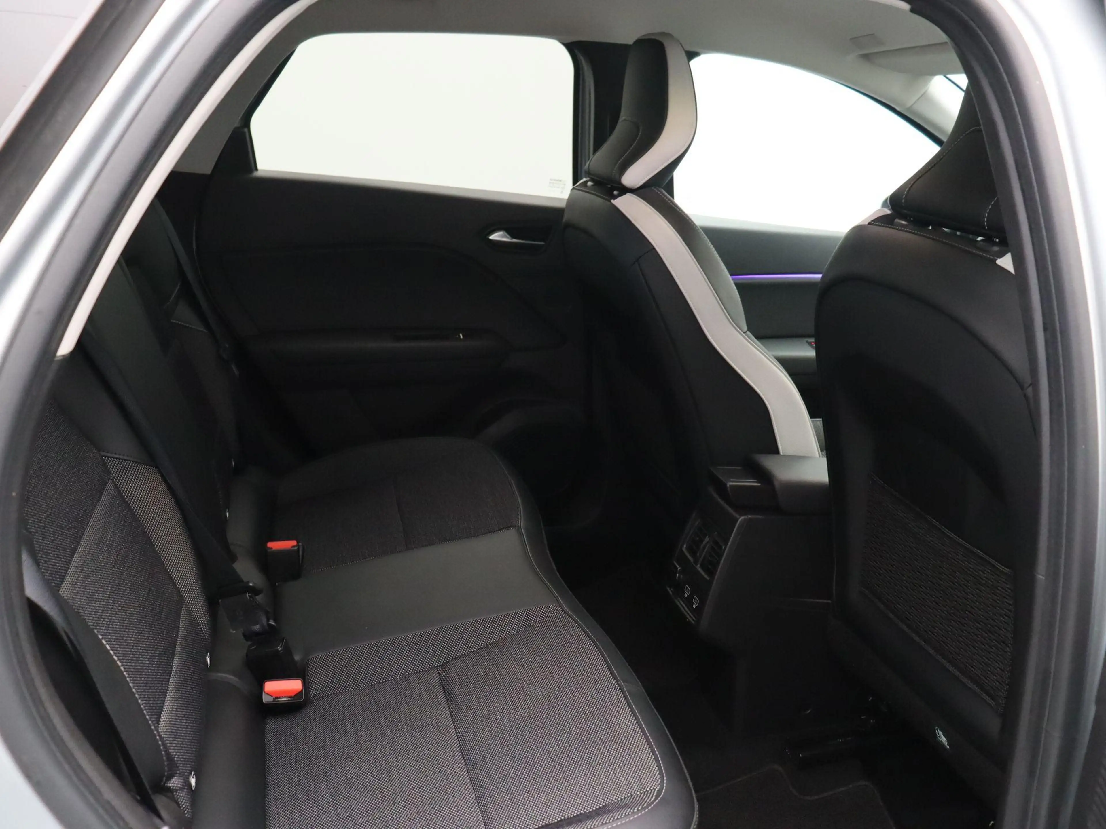 Renault Captur 1.0 TCe 100 Intens | Cruise Control | Climate Cont — photo 8
