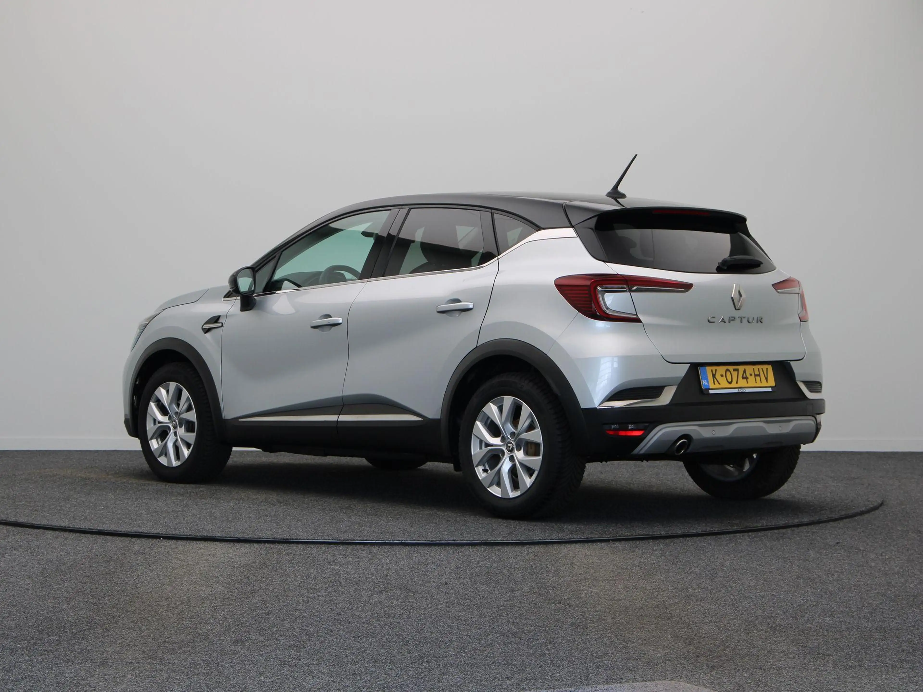 Renault Captur 1.0 TCe 100 Intens | Cruise Control | Climate Cont — photo 2