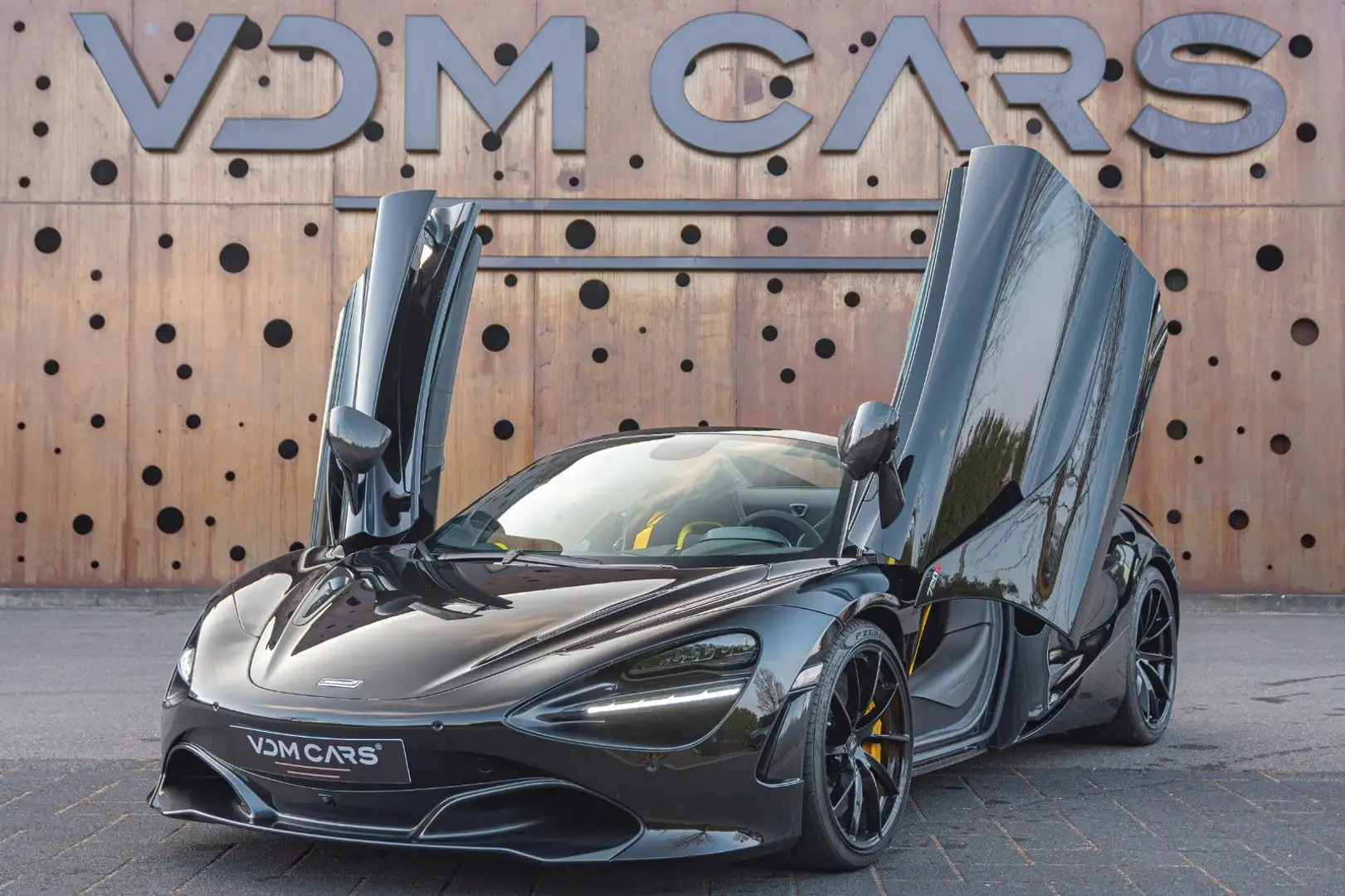 McLaren 720S Spider *TELEMETRY*PERFORMANCE+*CARBON* Schwarz - 1