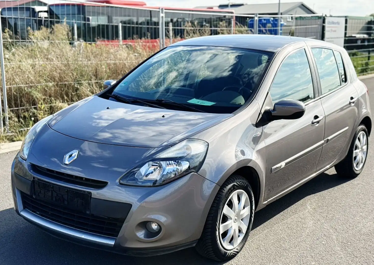 Renault Clio III 1.2 16V Tom Tom Edition.Inspektion NEU Grau - 2