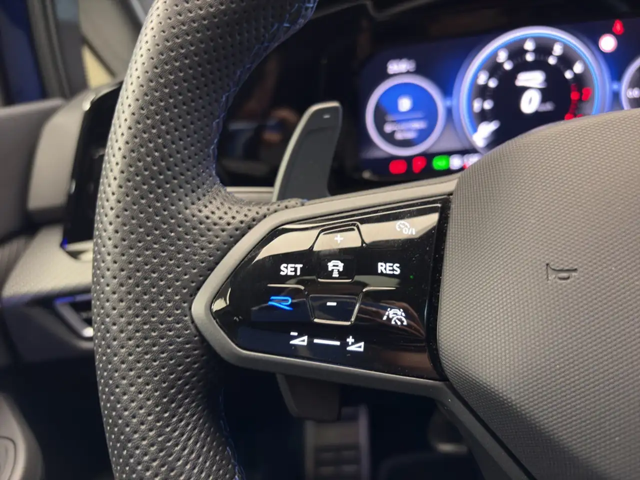 Volkswagen Golf R 2.0 TSI 4Motion Matrix+Pano+HuD, миниатюра 23