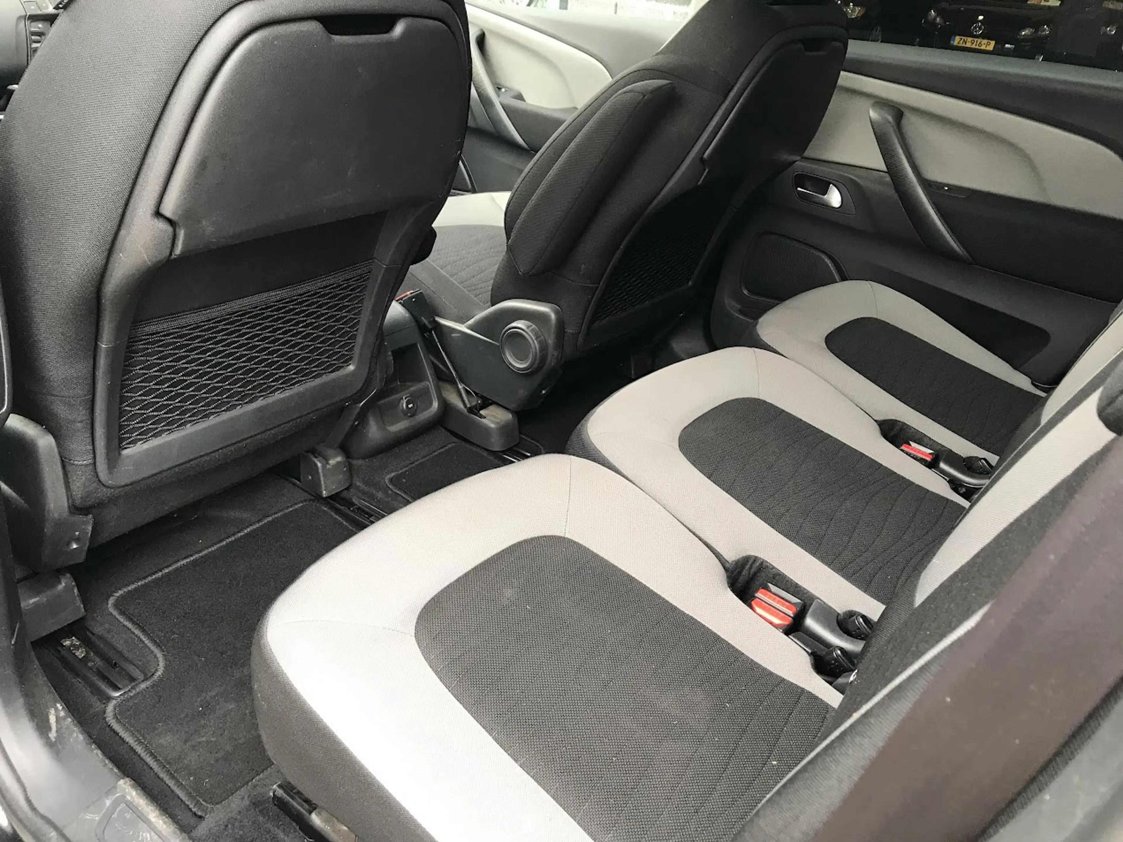 Citroen C4 Picasso 1.2 PureTech Intensive Navi|Camera|PDC|Keyless — photo 9