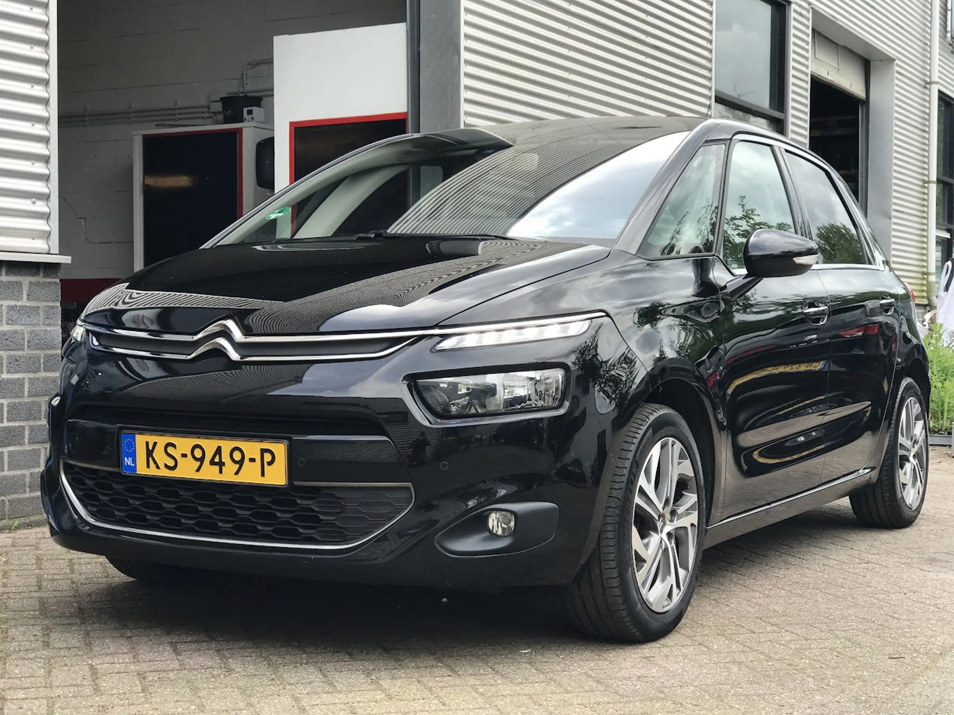 Citroen C4 Picasso 1.2 PureTech Intensive Navi|Camera|PDC|Keyless — photo 6