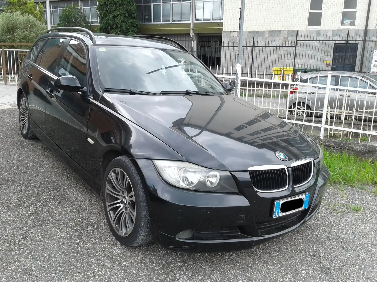 BMW 320 320d Touring Nero - 2