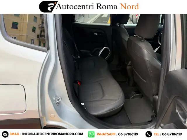 Jeep Renegade view 15