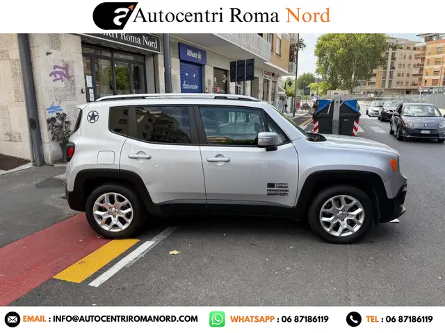 Jeep Renegade view 11