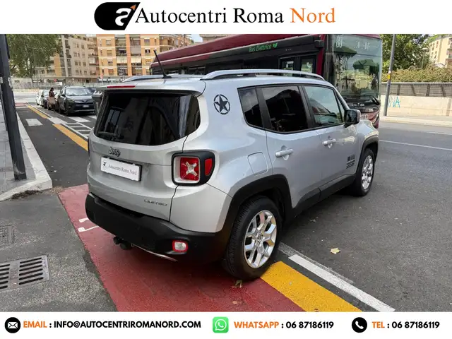 Jeep Renegade view 12