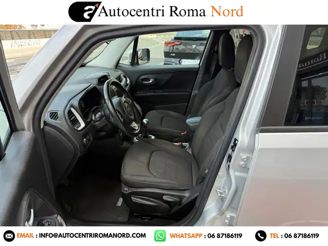 Jeep Renegade view 7