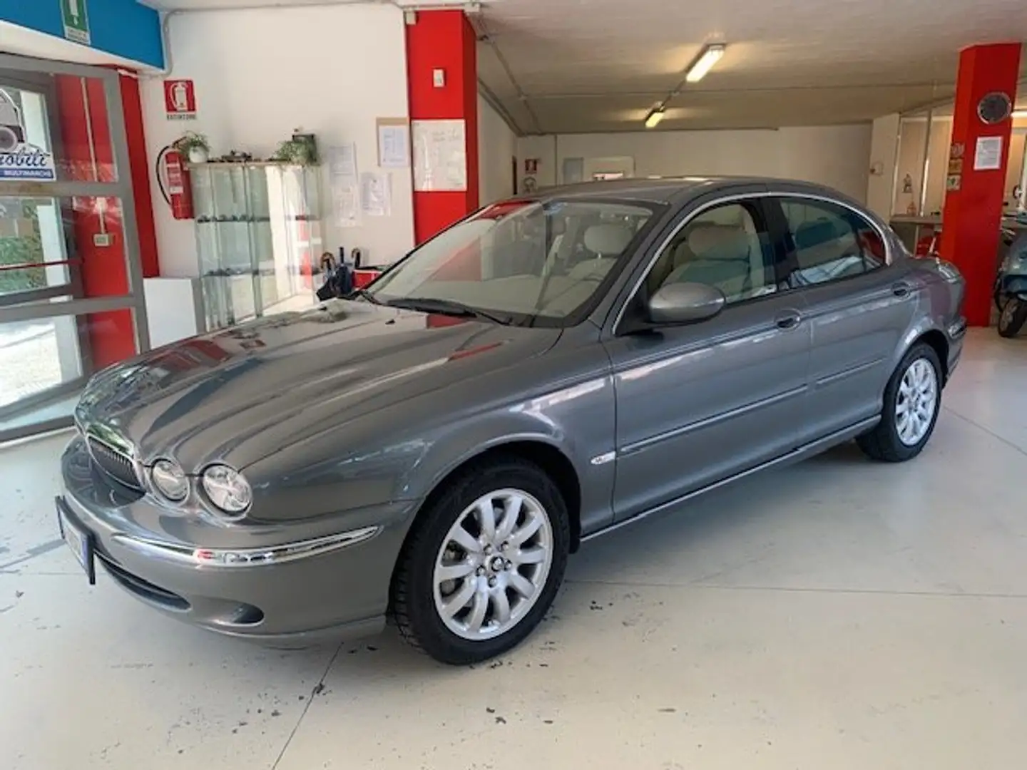 Jaguar X-Type X-TYPE 2.5 MANUALE ASI A 1- KM 13000 IMPECCABILE Grigio - 2