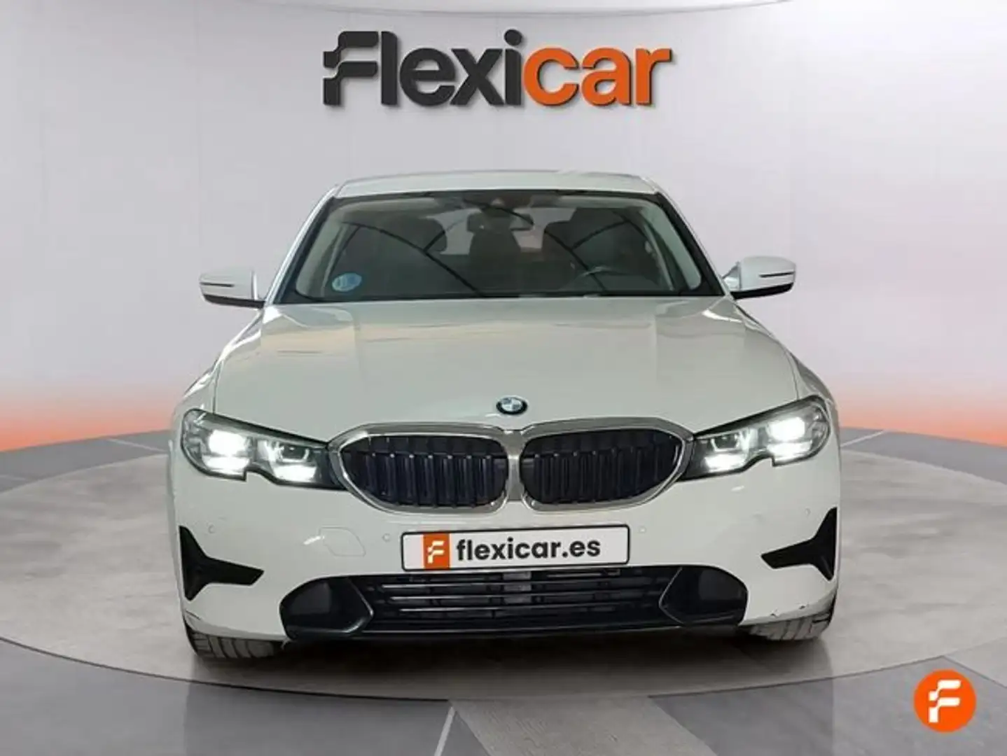 BMW 320 320d Auto.Touring Blanc - 2