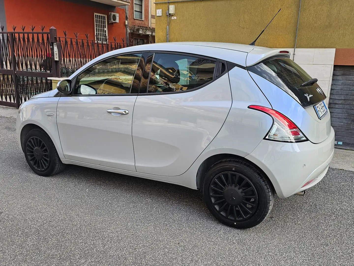 Lancia Ypsilon Ypsilon III 2015 1.2 Platinum s - 1