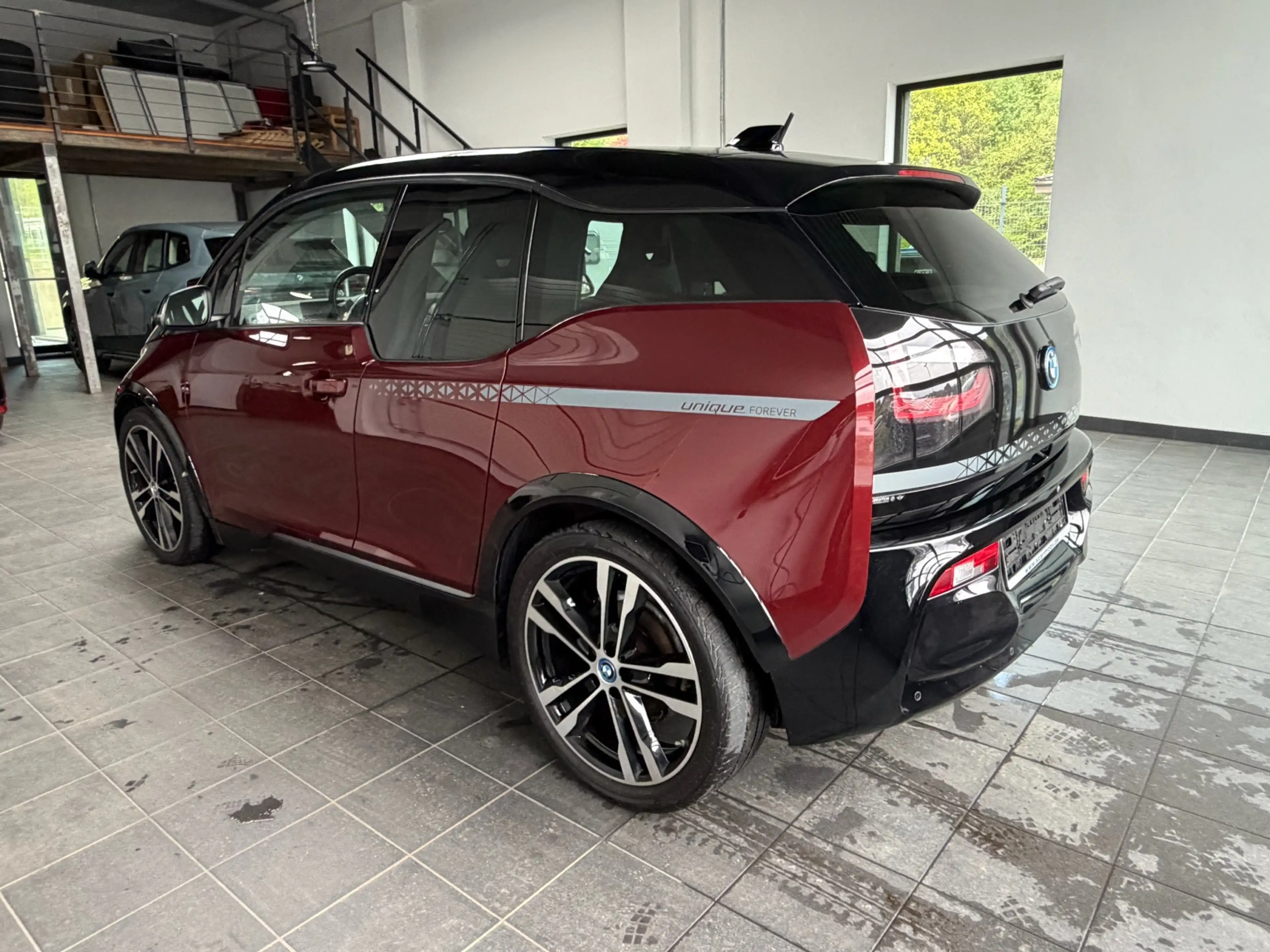 BMW i3 s Unique Forever Panoramadach_HarmanKardon_Keyless — photo 7