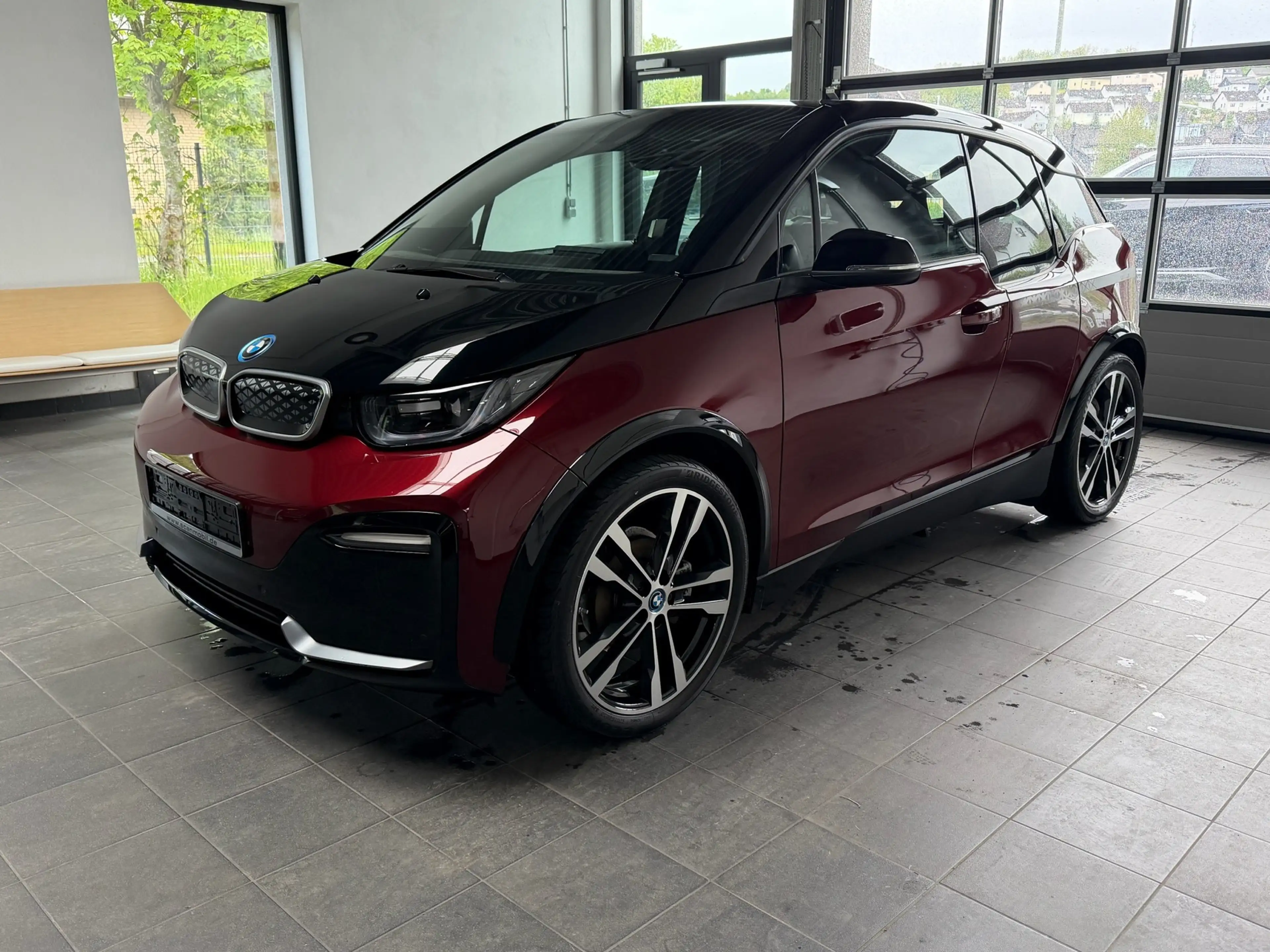 BMW i3 s Unique Forever Panoramadach_HarmanKardon_Keyless