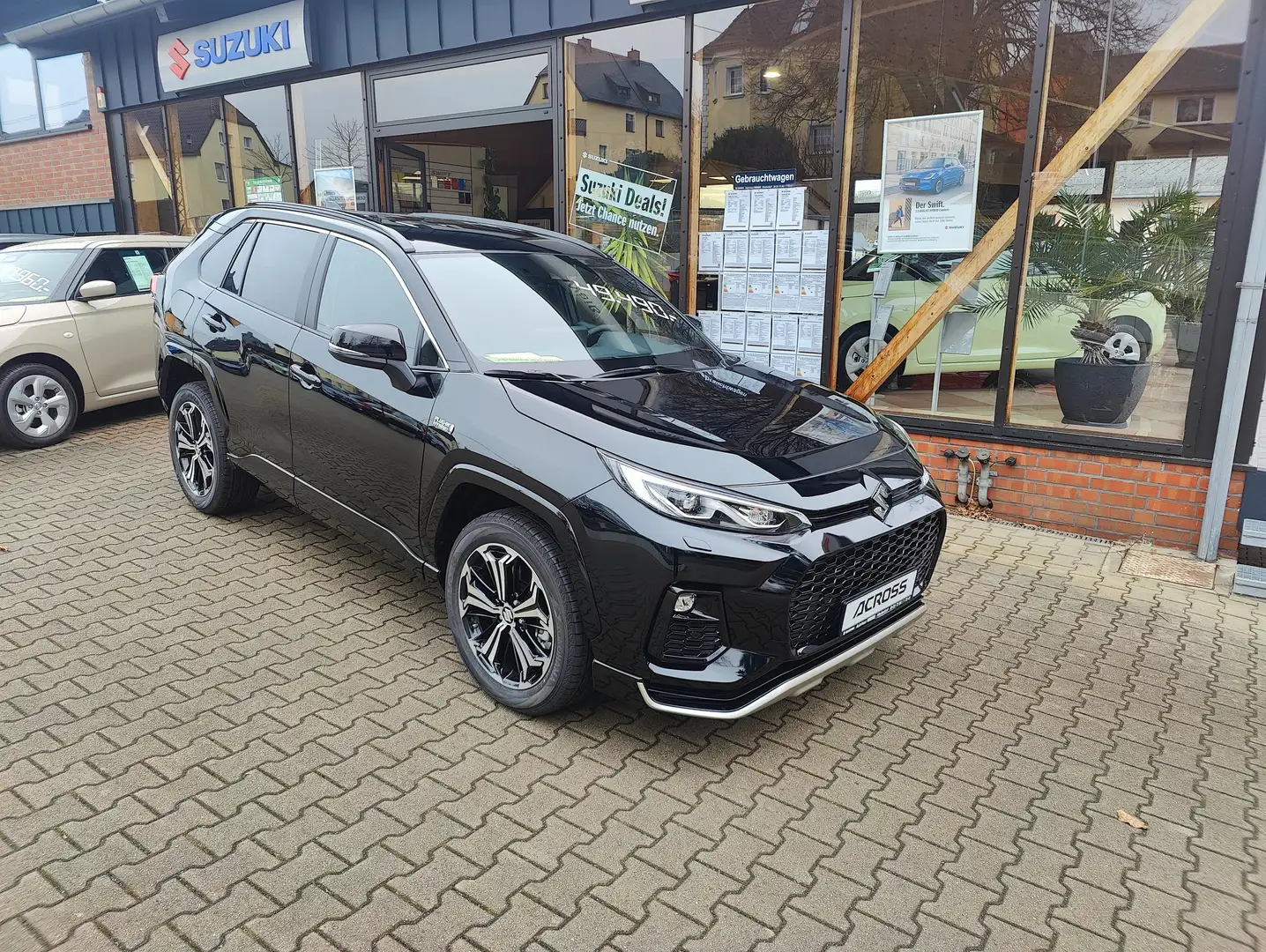 Suzuki Across 2.5 PLUG-IN HYBRID Comfort+ E-Four Schwarz - 1