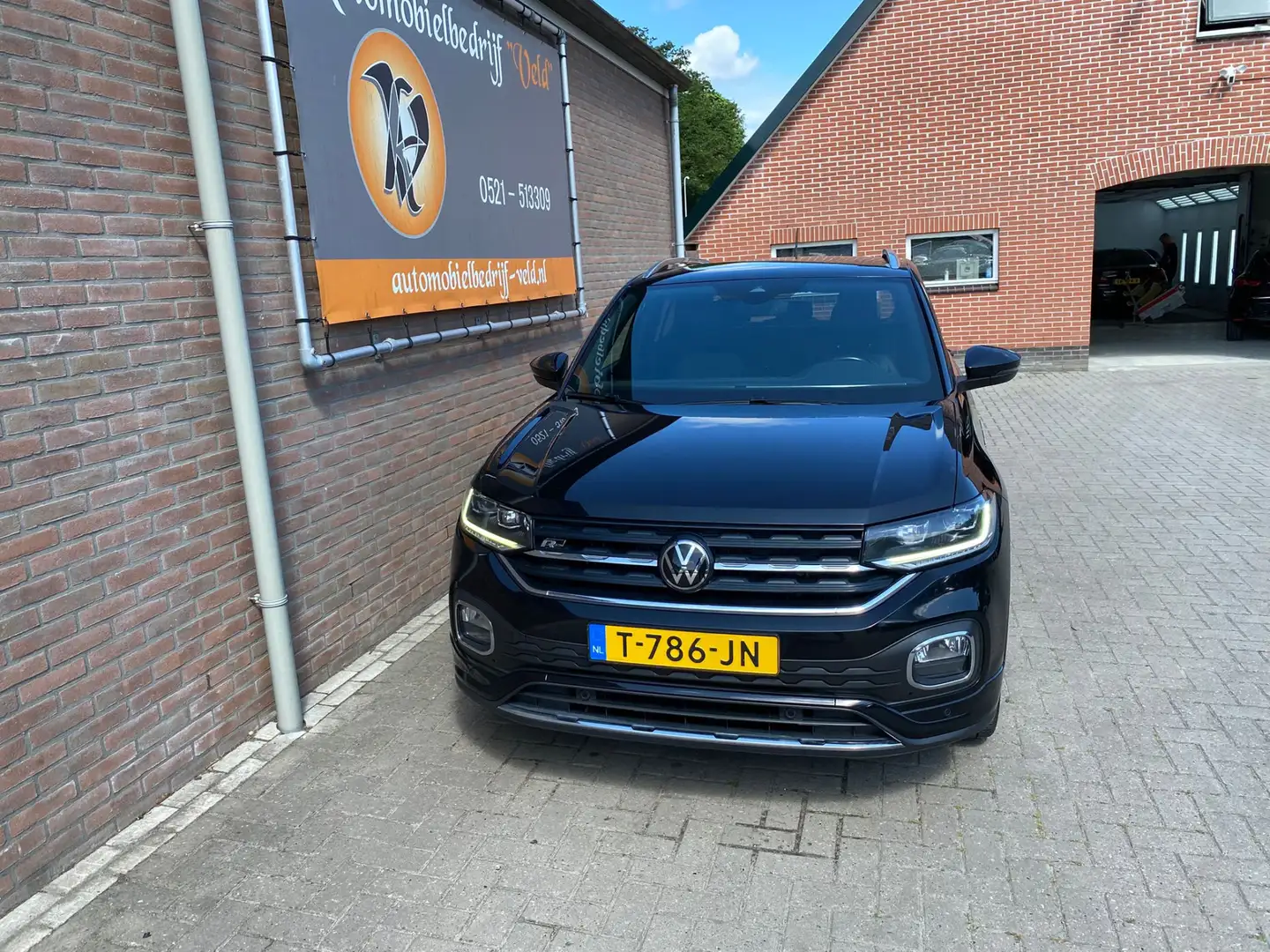 Volkswagen T-Cross 1.0 TSI R-Line Zwart - 2