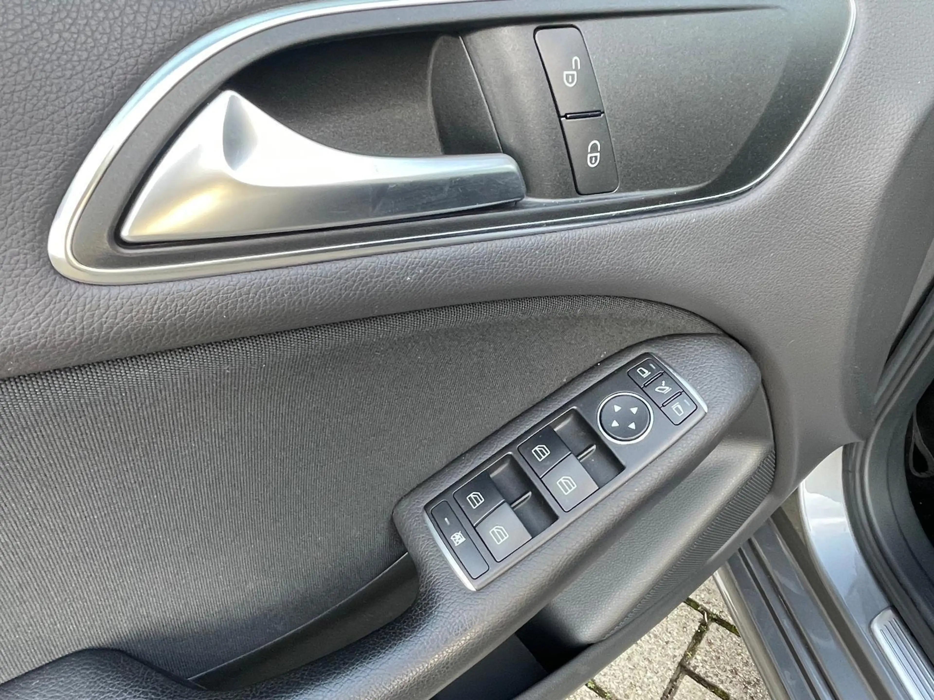 Mercedes-Benz B 200 Ambition, Carplay, Trekhaak, super nette auto — photo 3