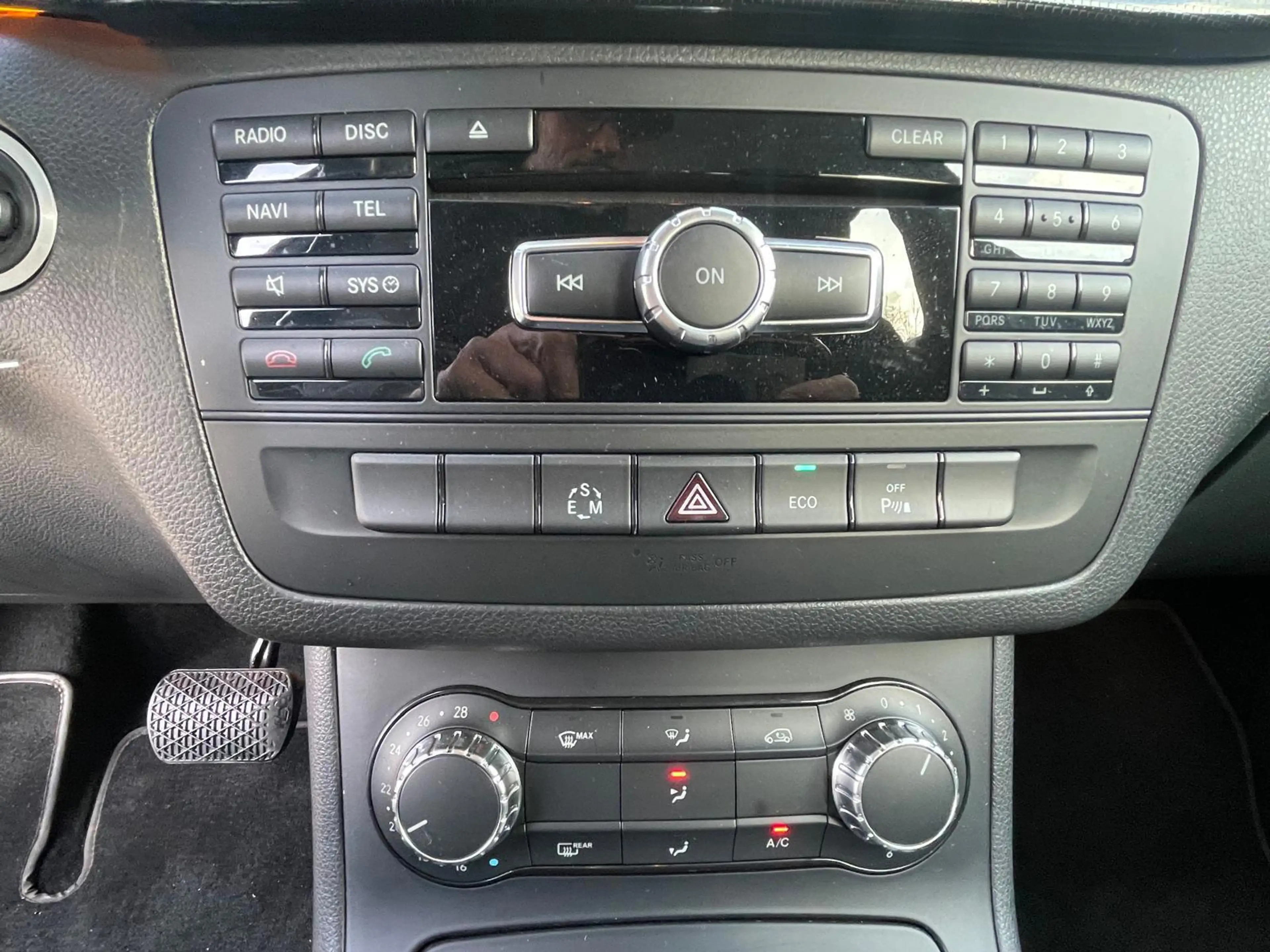 Mercedes-Benz B 200 Ambition, Carplay, Trekhaak, super nette auto — photo 25