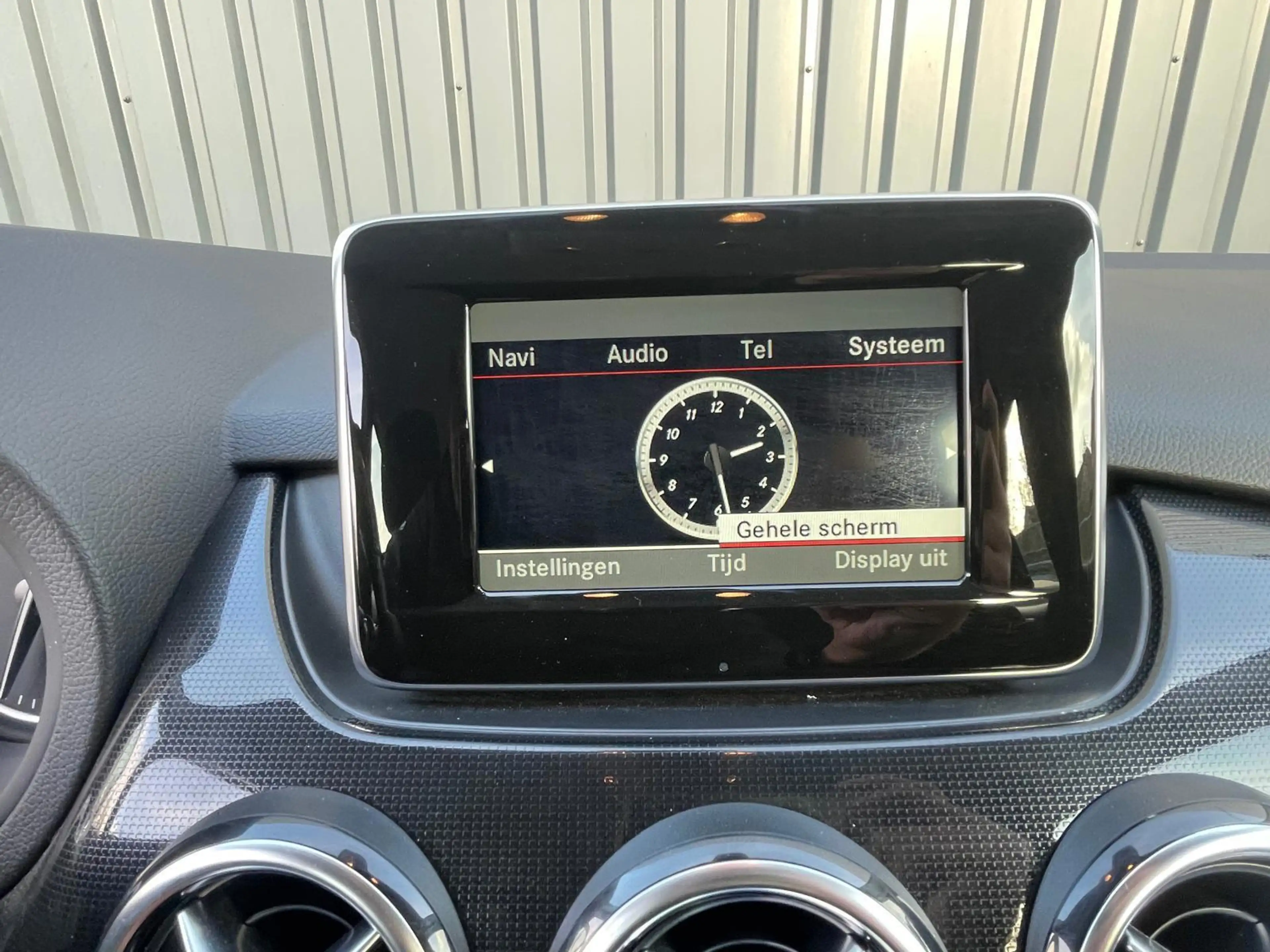 Mercedes-Benz B 200 Ambition, Carplay, Trekhaak, super nette auto — photo 32