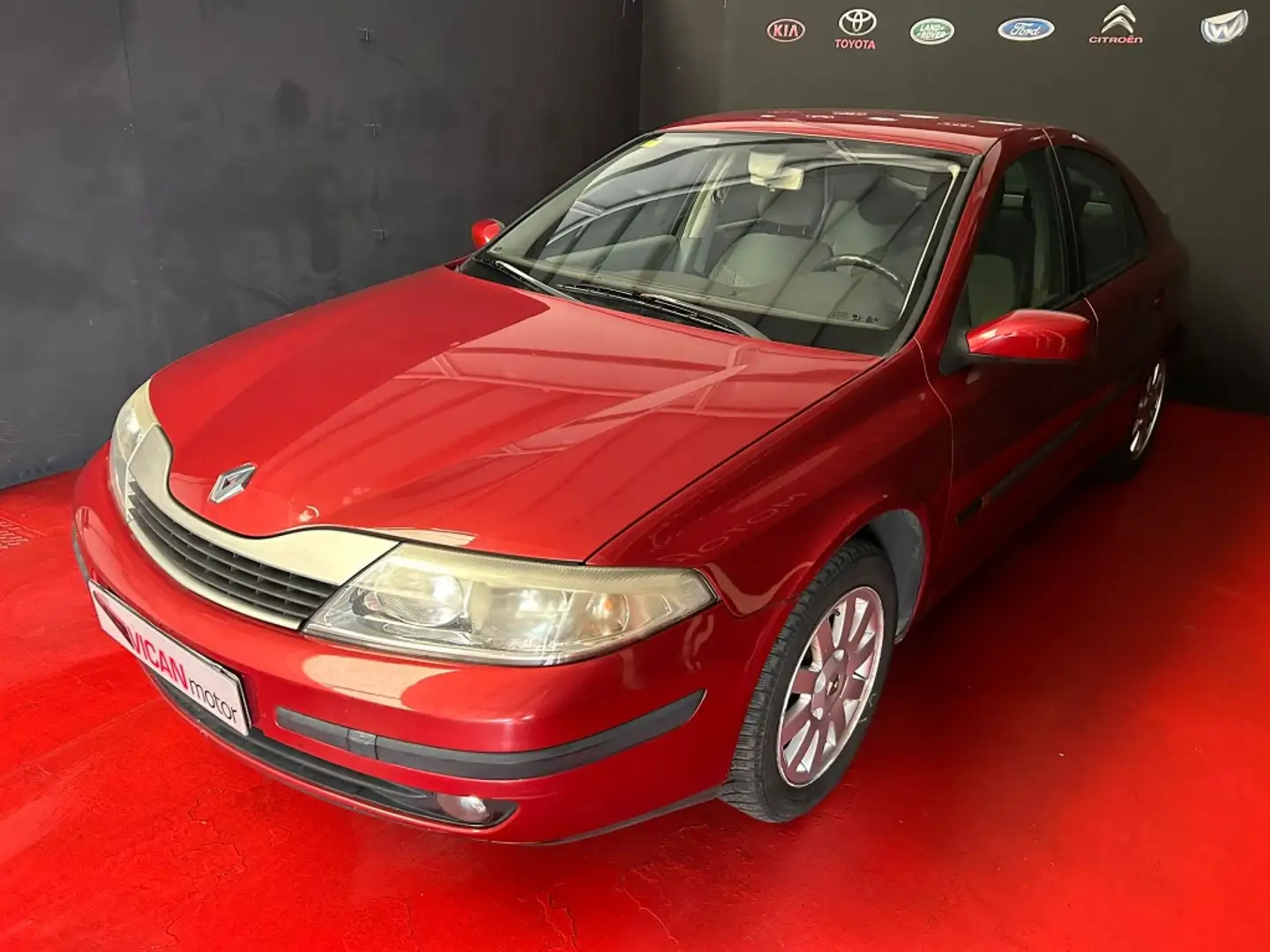 Renault Laguna 1.9DCi Dynamique 120 Burdeos - 2