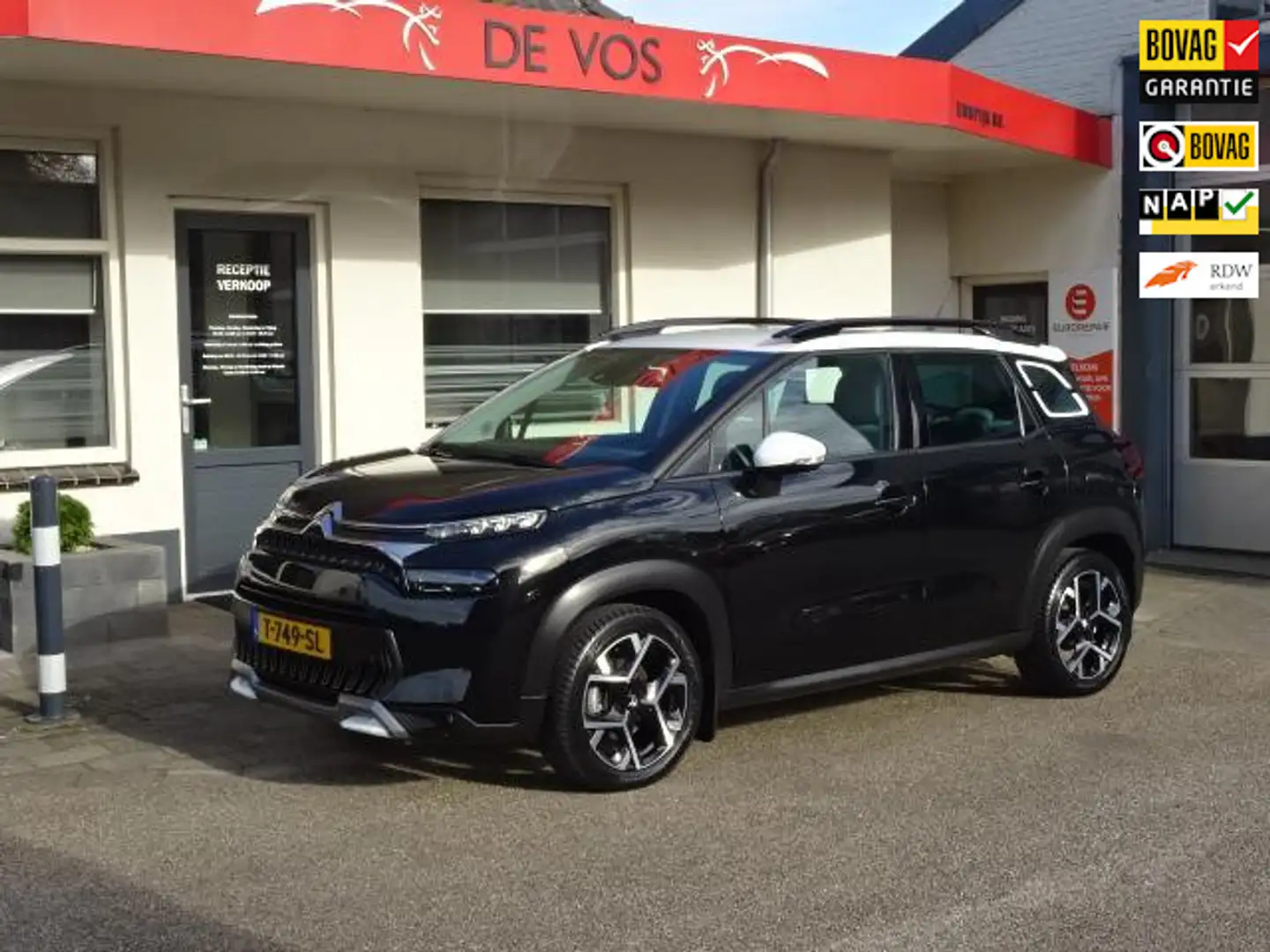 Citroen C3 Aircross 1.2 PureTech Shine Pack Noir - 1