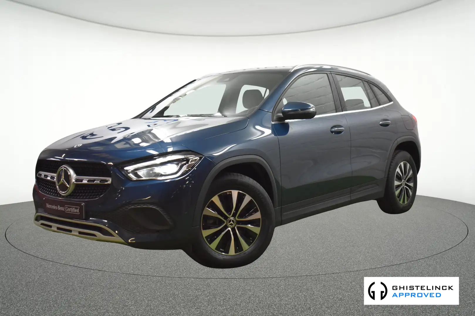 Mercedes-Benz GLA 180 GLA d Bleu - 1