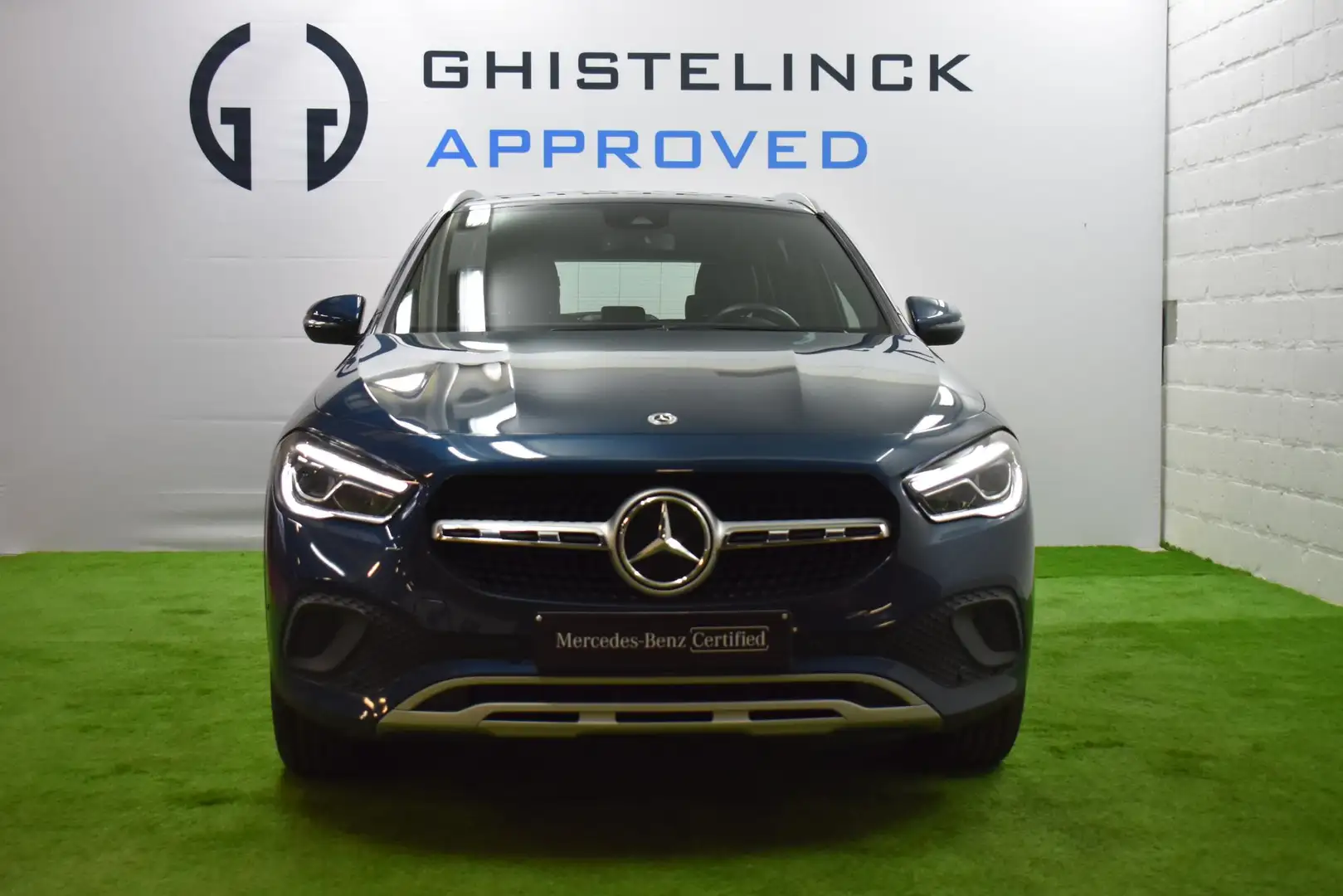 Mercedes-Benz GLA 180 GLA d Bleu - 2