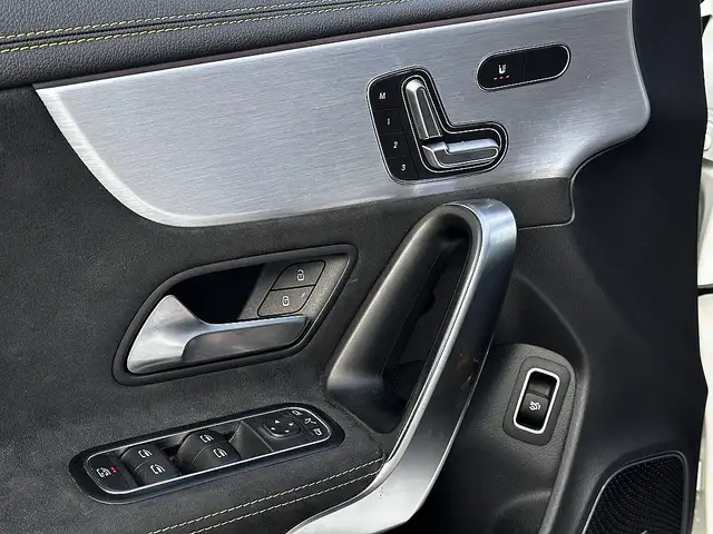 Mercedes-Benz Cla view 15