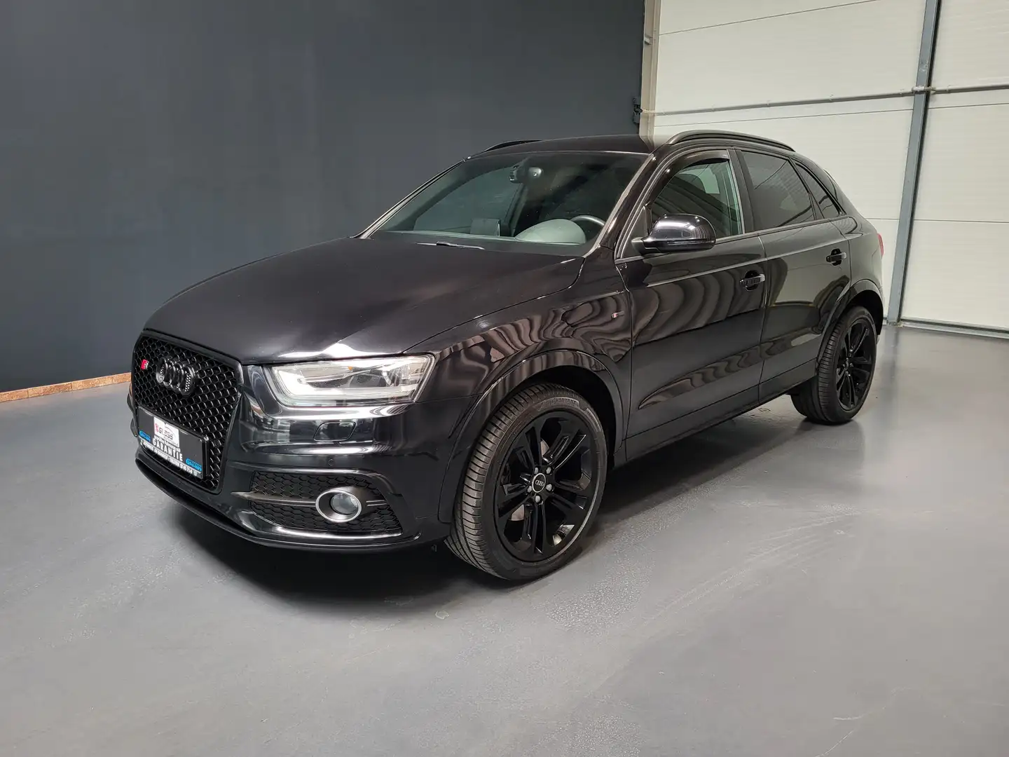 Audi Q3 2.0 TDI quattro S-Line *Navi| Xenon| AHK* Schwarz - 1