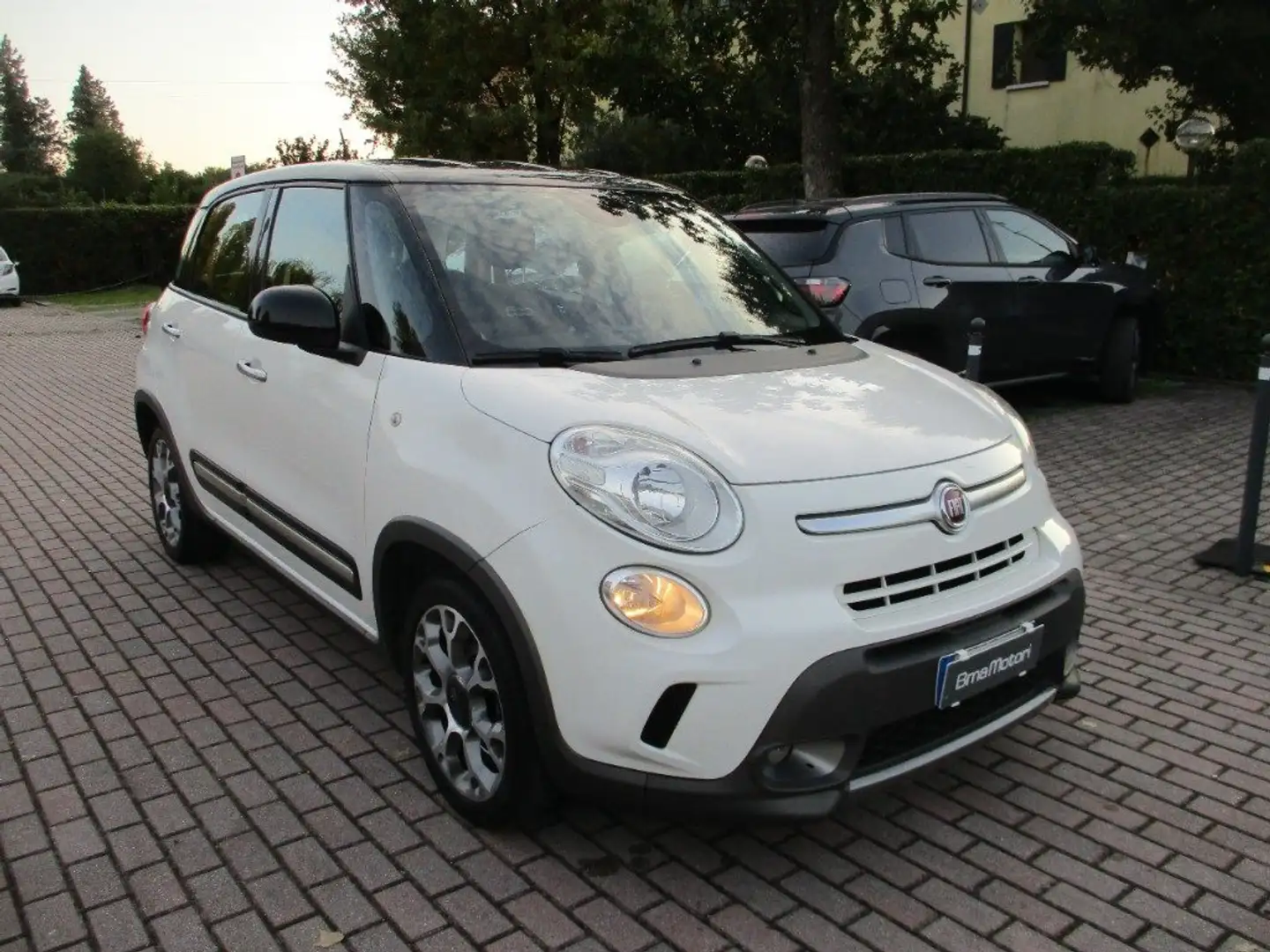 Fiat 500L 1.6 Multijet 120Cv Trekking NAVI/Bluetooth/Cruise Bianco - 2