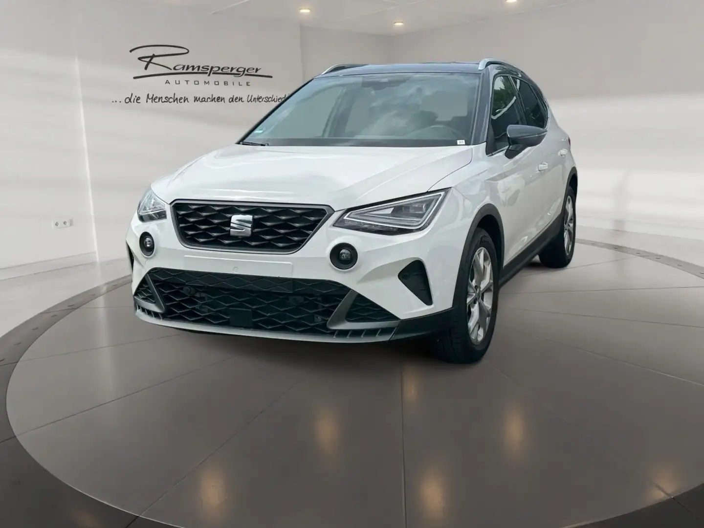 SEAT Arona FR 1.0 TSI LED/Navi/Assist/uvm. Blanc - 2