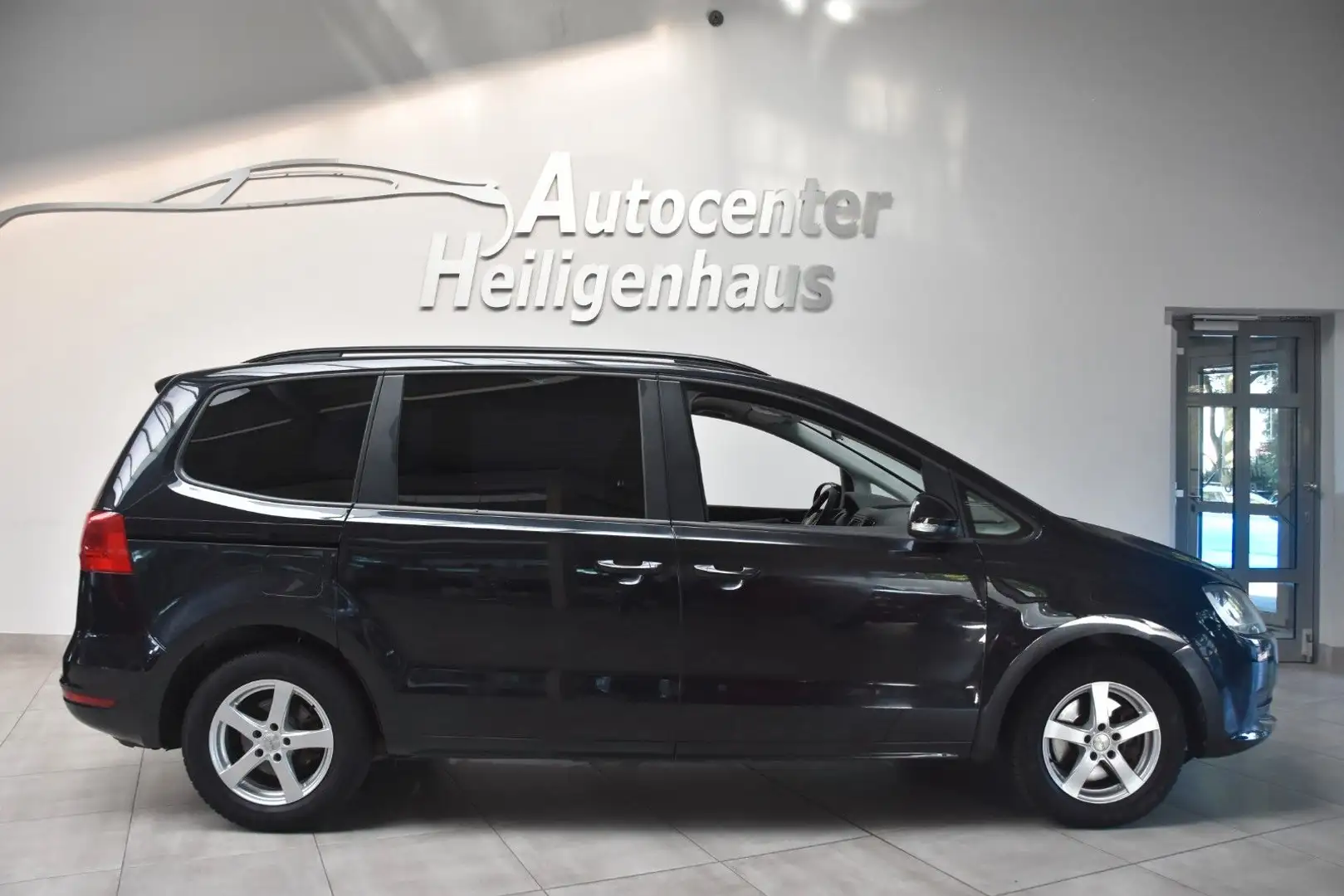 Volkswagen Sharan 1.4 TSI Navi 3Z-Klima 7-Sitzer SHZ PDC Schwarz - 2