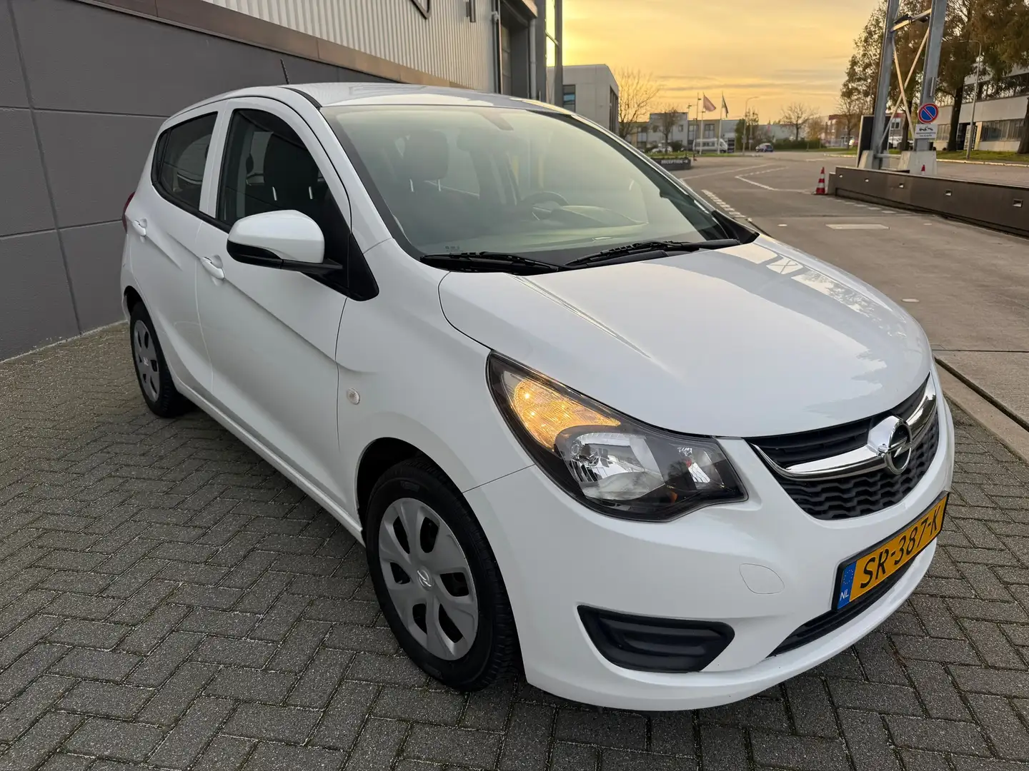 Opel Karl 1.0 ecoFLEX Edition*NAVI*APK*NAP*ISOFIX*CRUISE*AIR Wit - 2