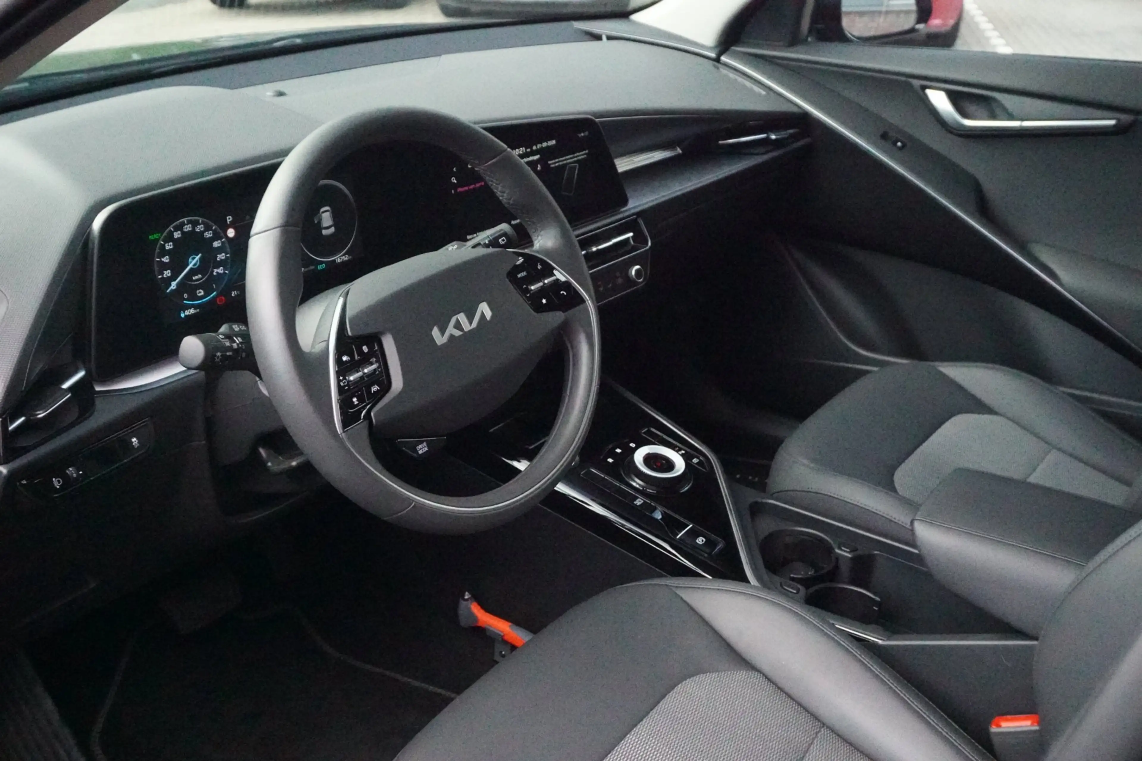 Kia e-Niro EV DynamicLine 64.8 kWh / ACC / Camera / Carplay — photo 11