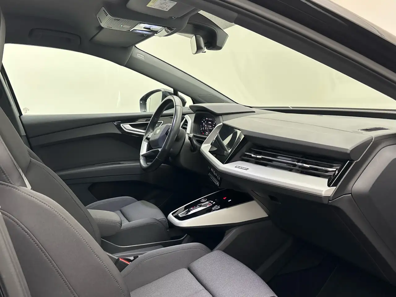 Audi Q4 e-tron 40 MMI LED ACC Smartphone-Interface 10