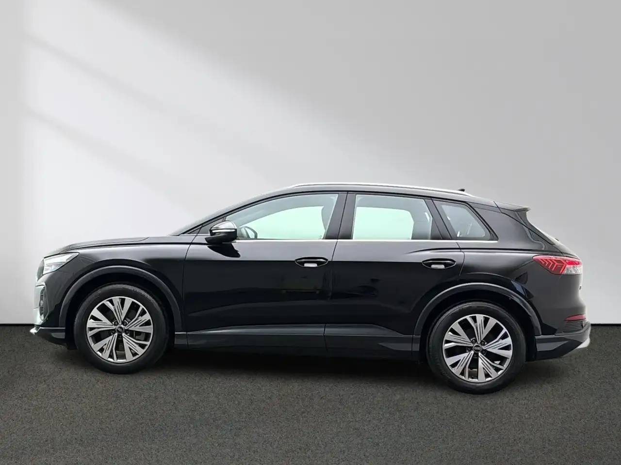 Audi Q4 e-tron 40 MMI LED ACC Smartphone-Interface 2