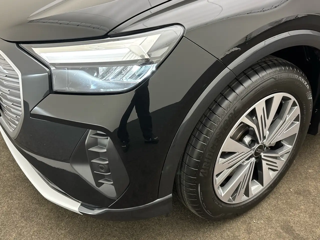 Audi Q4 e-tron 40 MMI LED ACC Smartphone-Interface 6