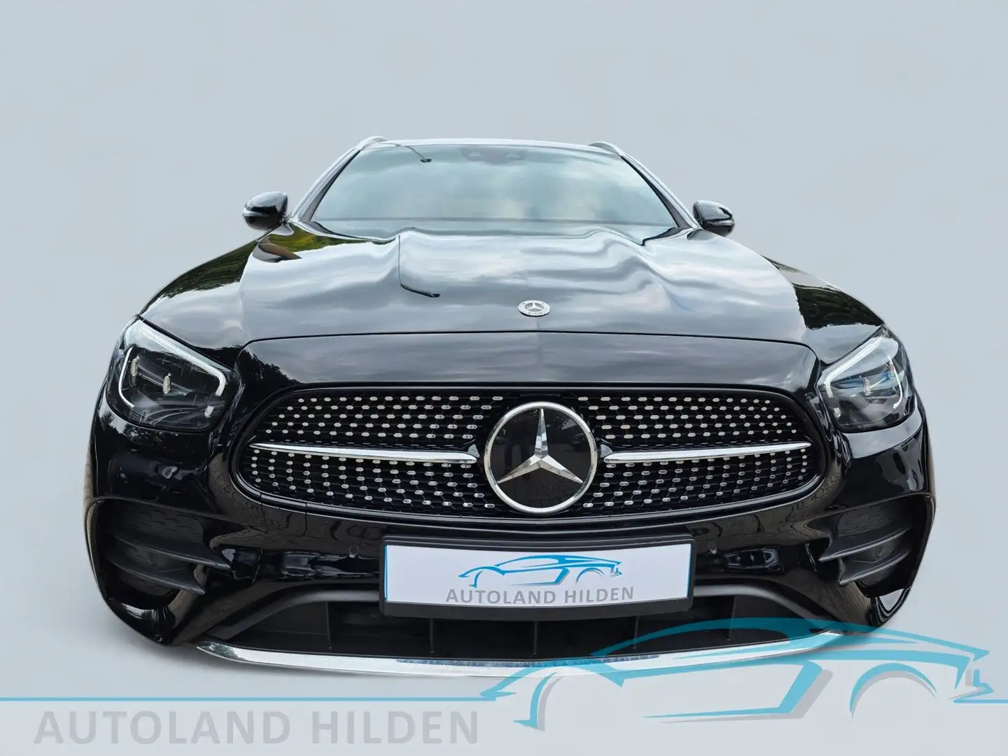 Mercedes-Benz E 300 de T 9G-TRONIC AMG Line/ Kamera/1 Hand/18" Noir - 2