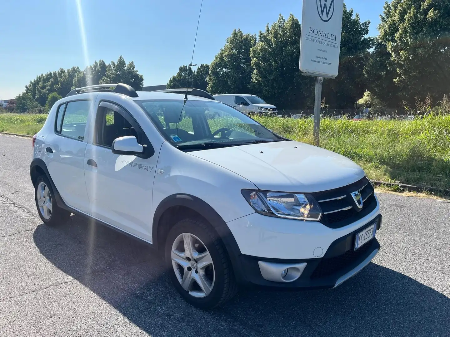 Dacia Sandero Stepway 0.9 TCe 12V T-GPL 90CV Start&Stop Prestige Bianco - 2
