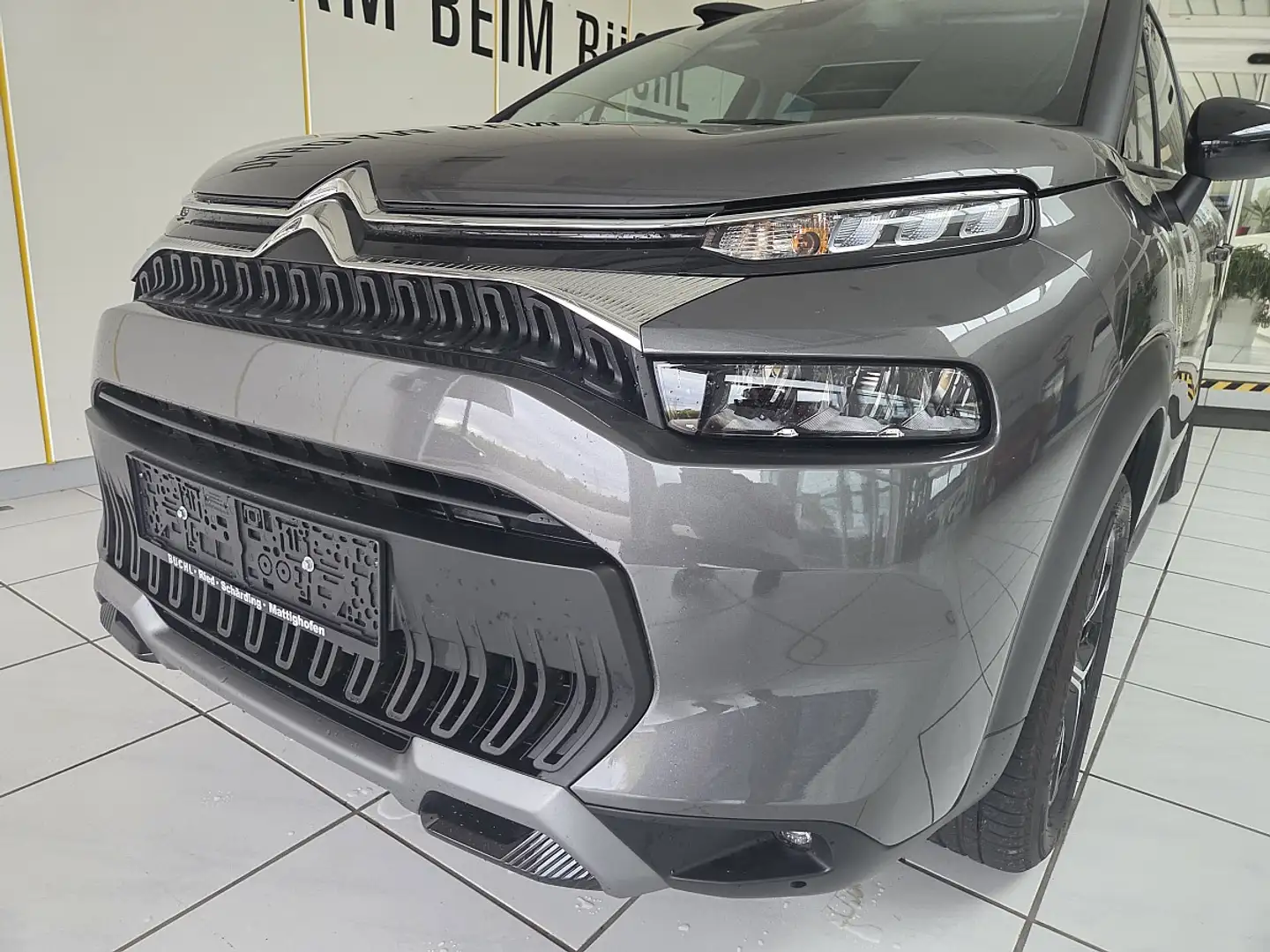 Citroen C3 Aircross PureTech110 Shine Grau - 2