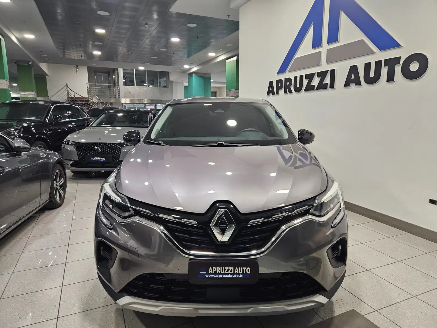 Renault Captur 1.5 blue dci Intens 115cv edc AUTO NAVI SENSORI Grigio - 2